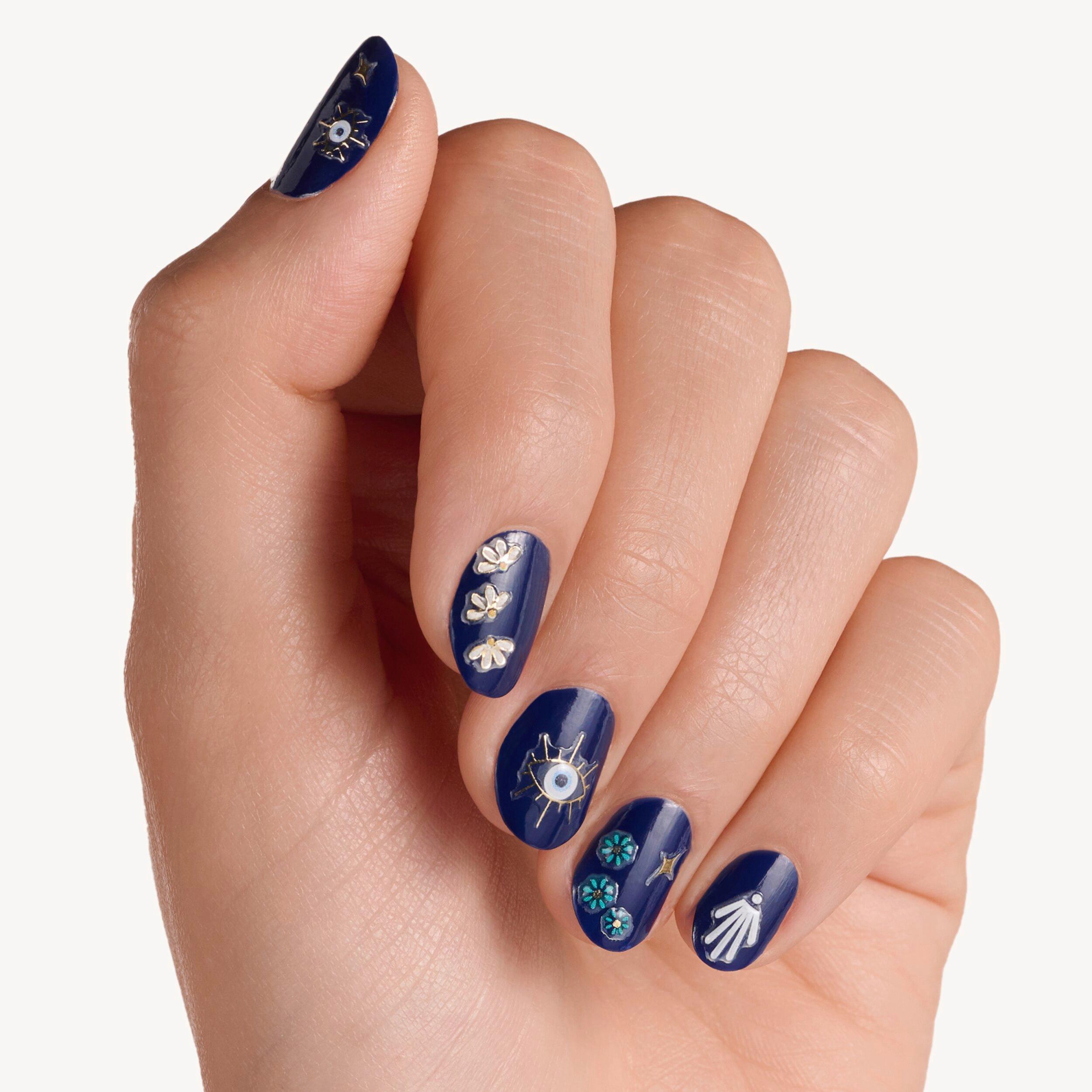 Produktbild essence Nail Sticker Stay Bild, It's Cold 3 von 8