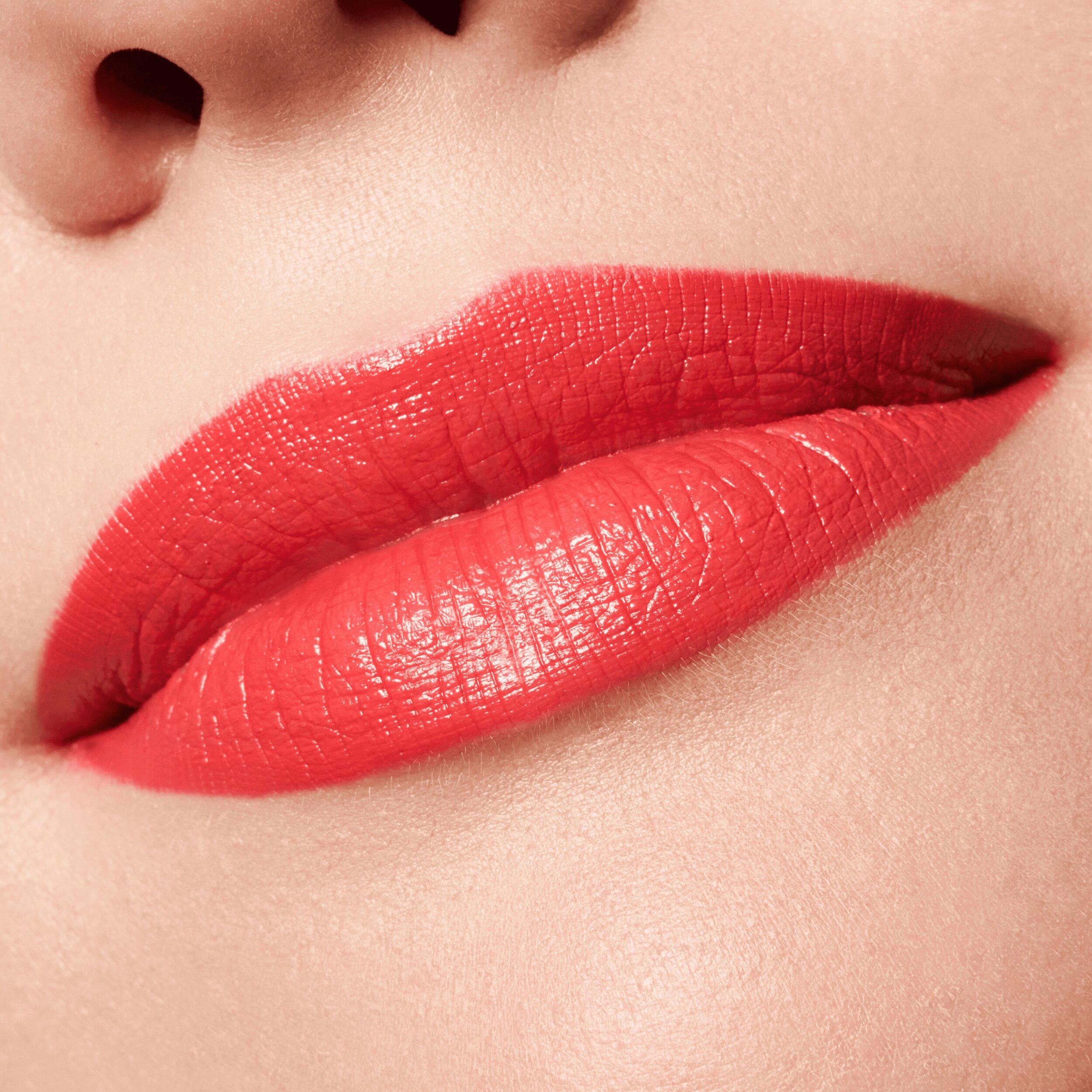 Produktbild essence caring SHINE Vegan Collagen Lipstick 6 von 16