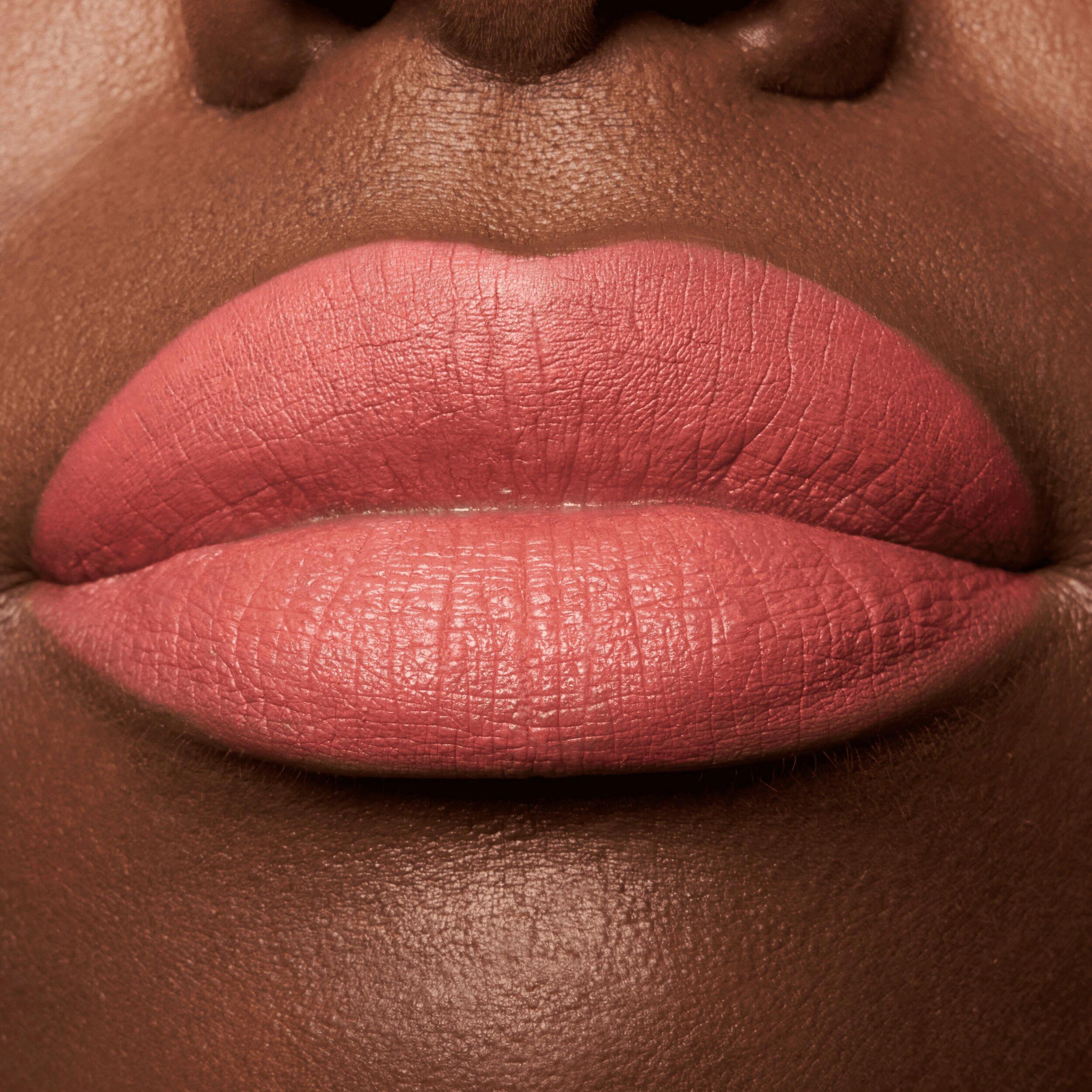 Produktbild essence 8H matte comfort lipliner 4 von 15