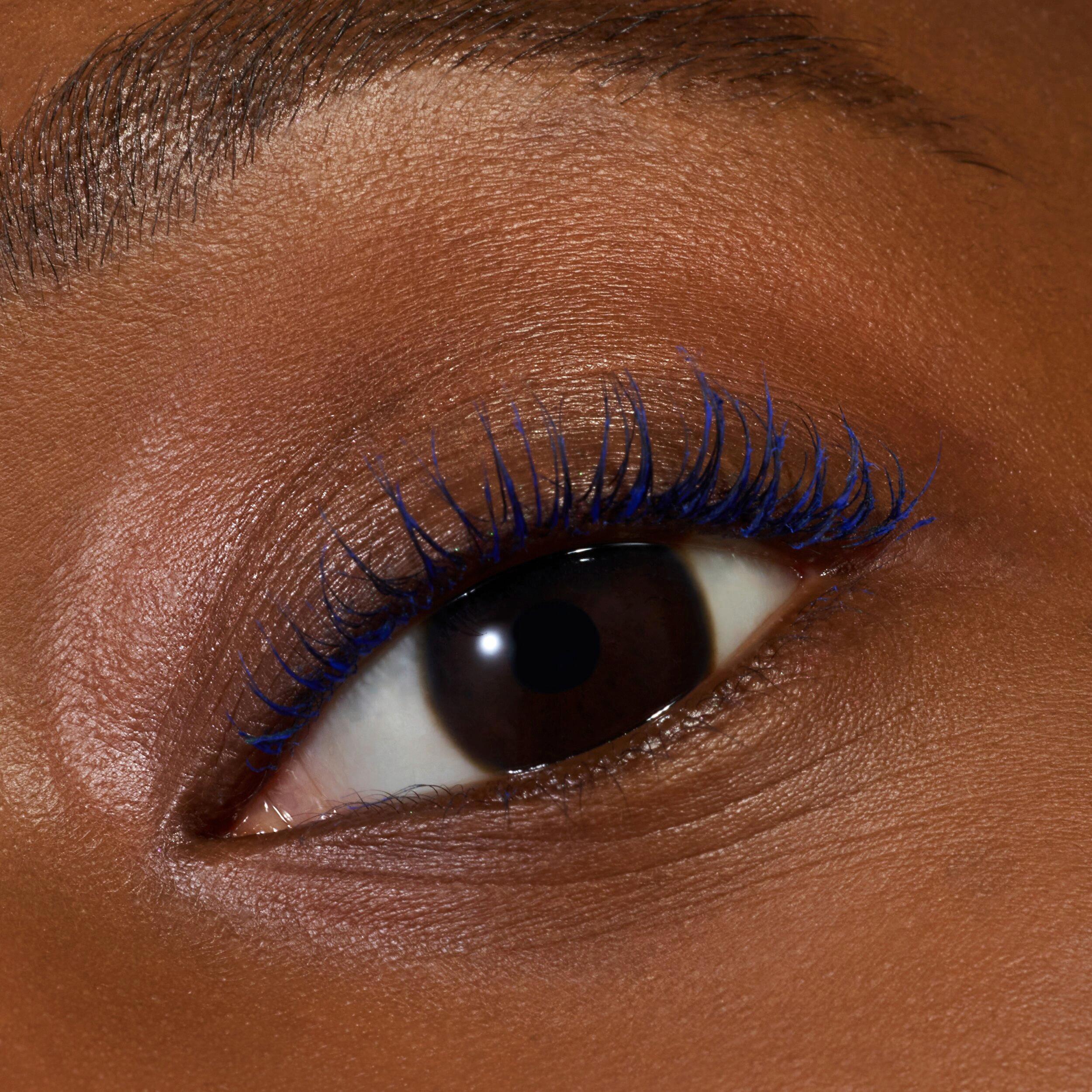 Produktbild essence I LOVE EXTREME BLUE crazy volume mascara 2 von 15