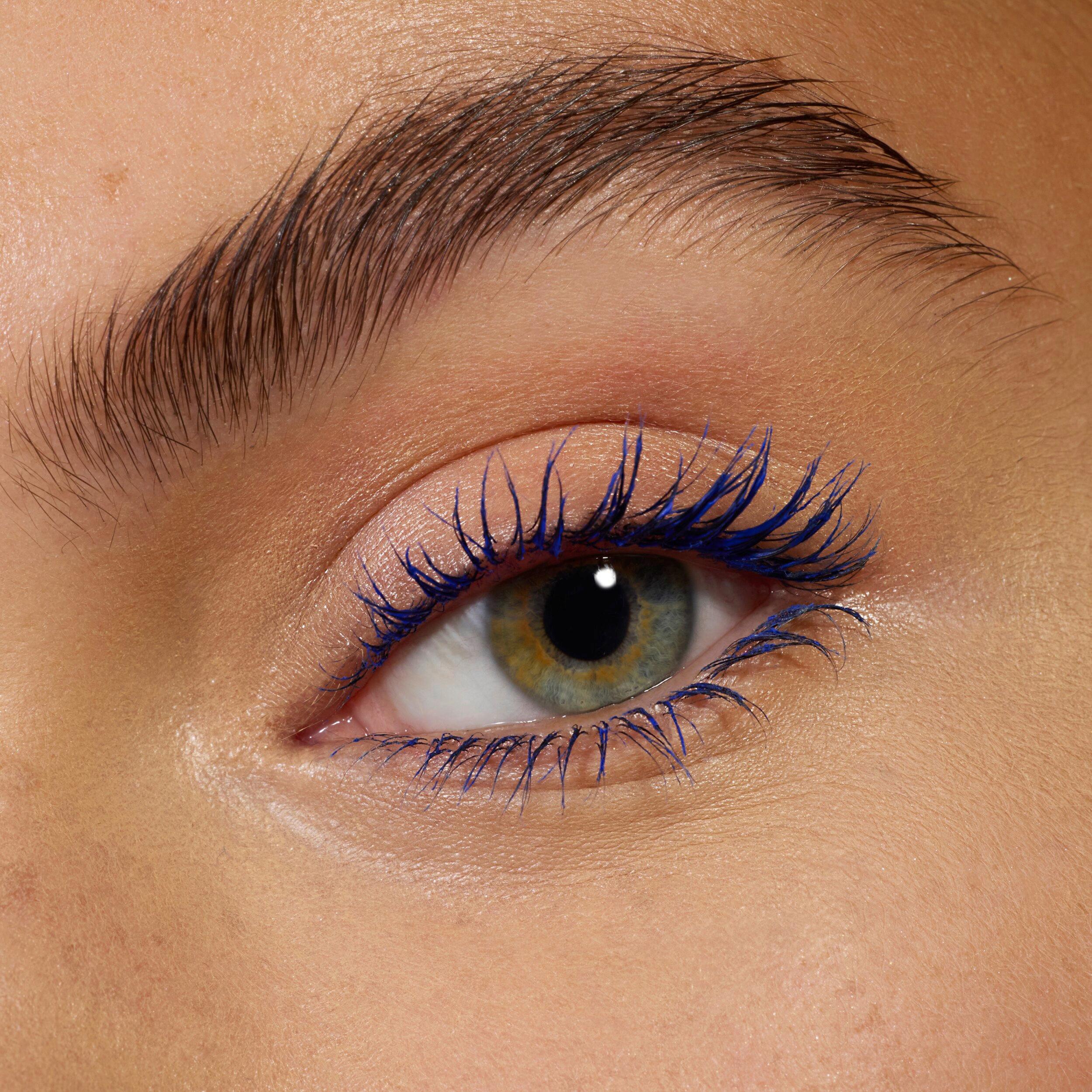 Produktbild essence I LOVE EXTREME BLUE crazy volume mascara 3 von 15