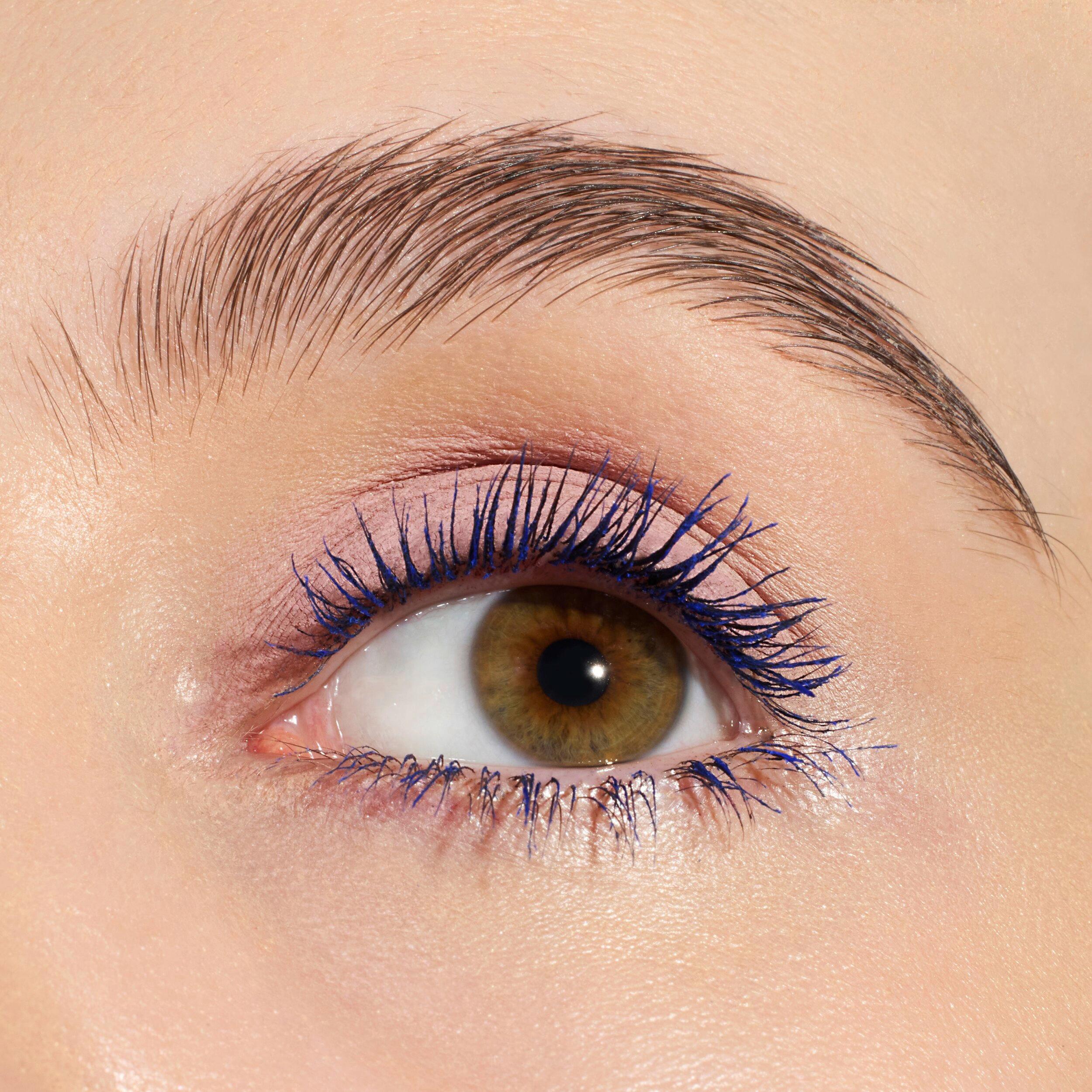 Produktbild essence I LOVE EXTREME BLUE crazy volume mascara 5 von 15