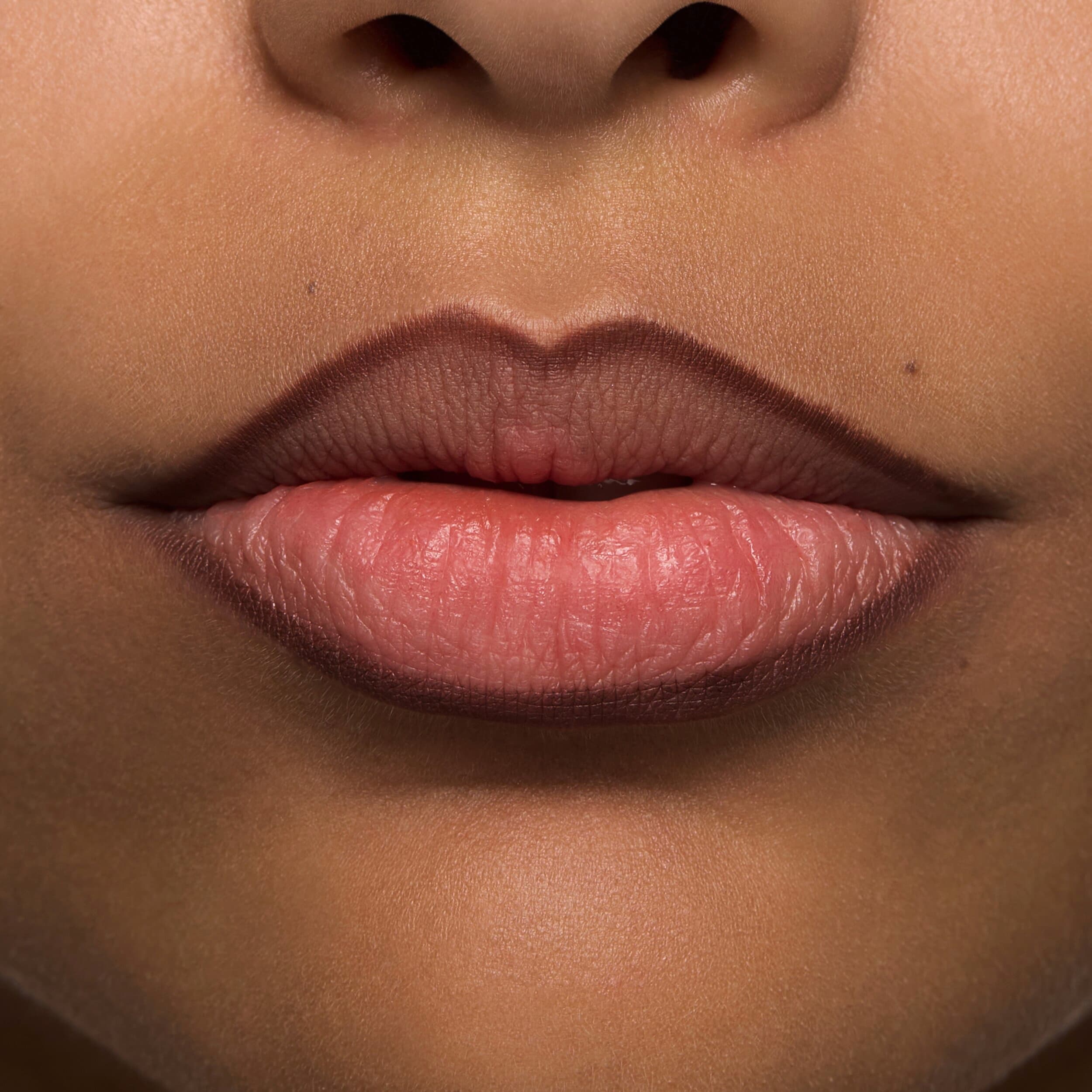 Produktbild essence 8H matte comfort lipliner 3 von 8
