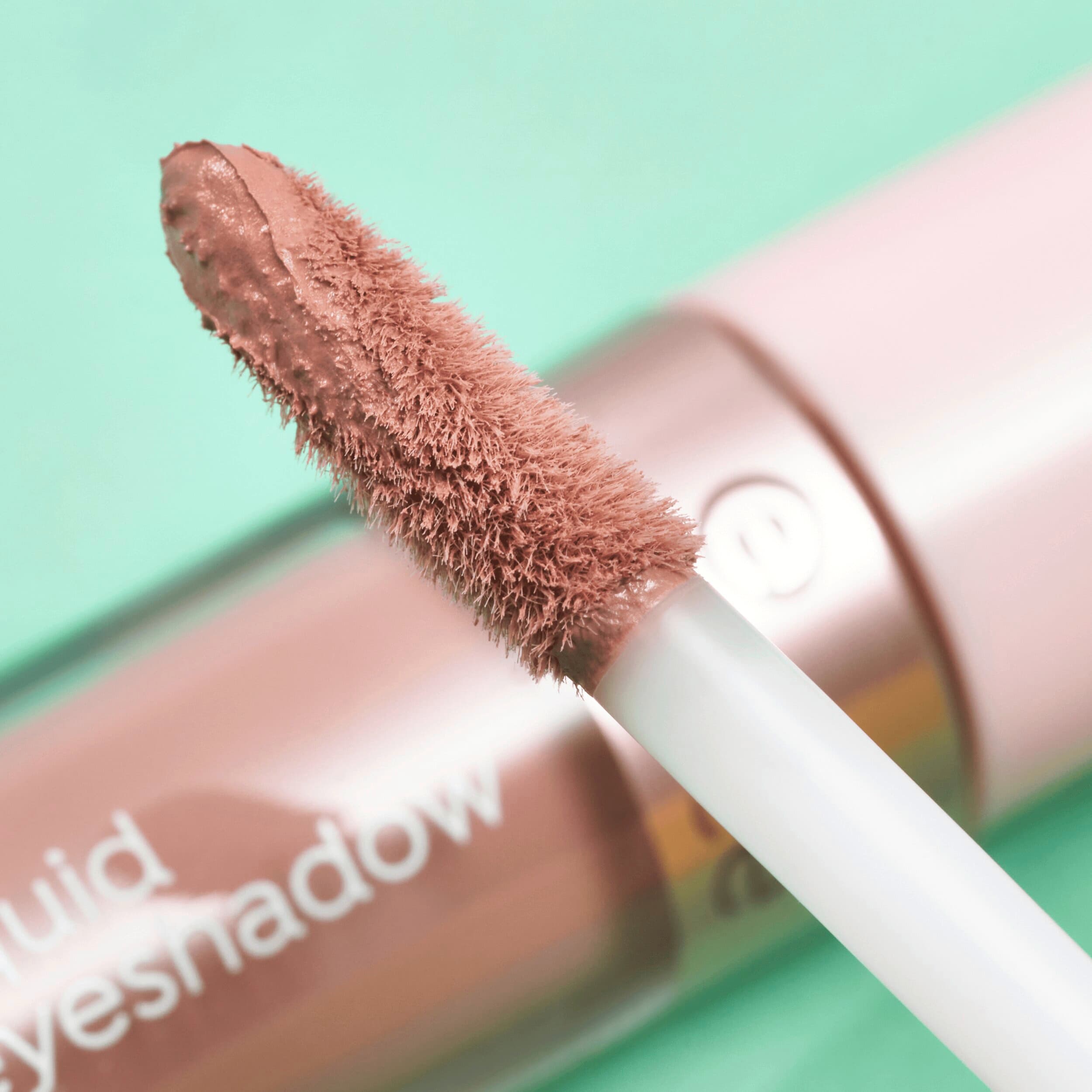 Produktbild essence matte liquid eyeshadow 10 von 16
