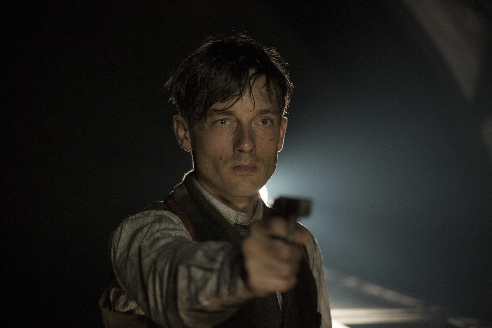 Produktbild Babylon Berlin - Collection Staffel 1 - 4  [12 DVDs] 5 von 12