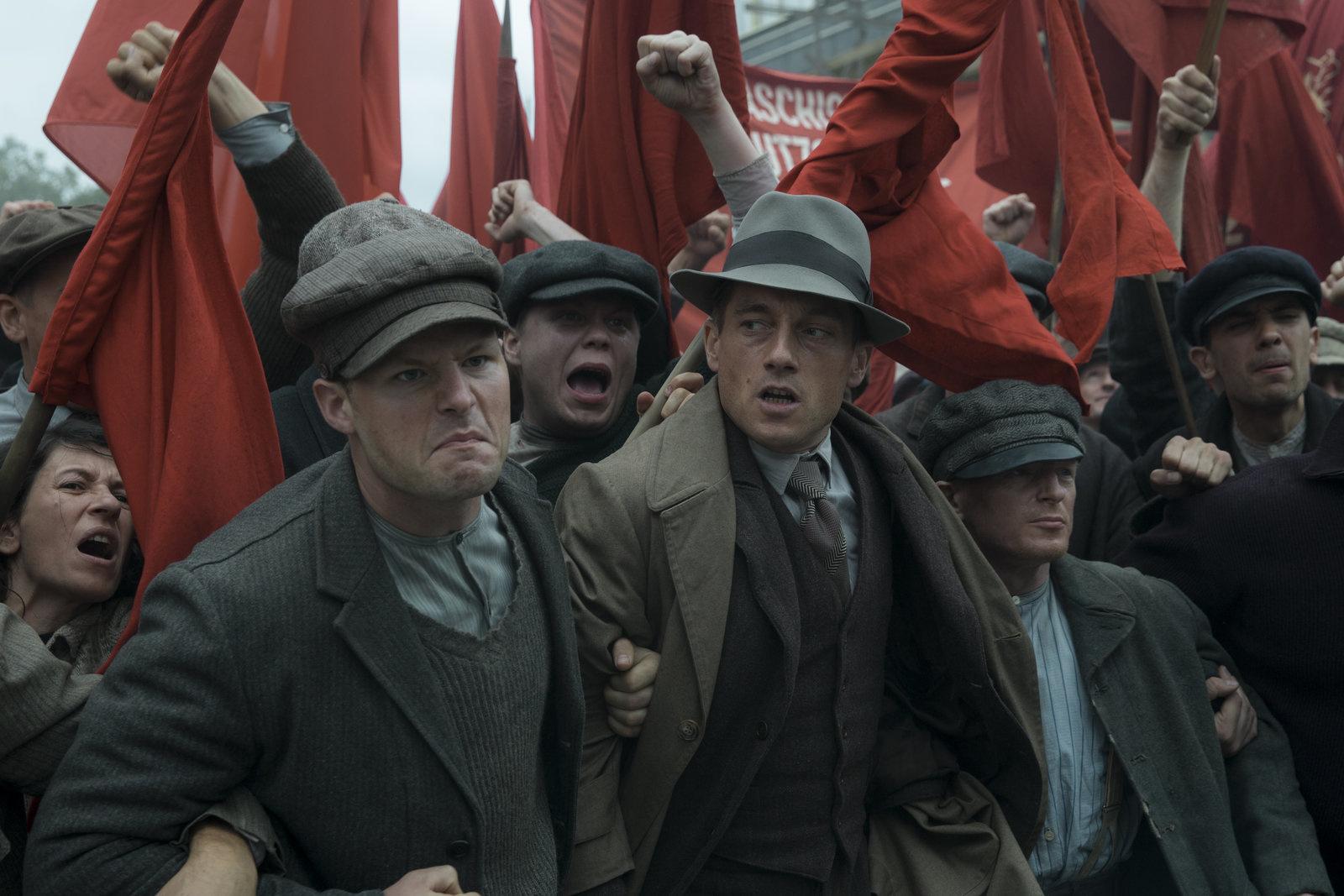 Produktbild Babylon Berlin - Collection Staffel 1 - 4  [12 DVDs] 8 von 12