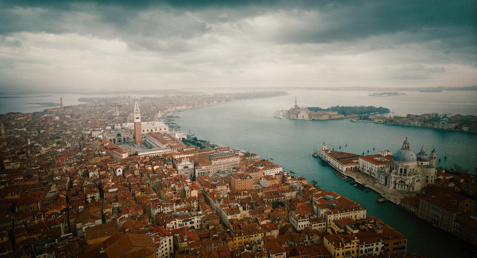 Produktbild A Haunting in Venice 8 von 11