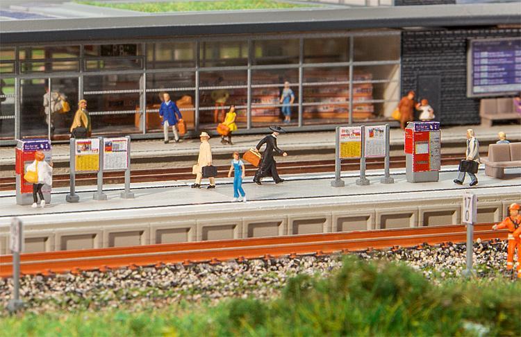 Faller 222111 - N - Moderner Bahnsteig mit Zubehör