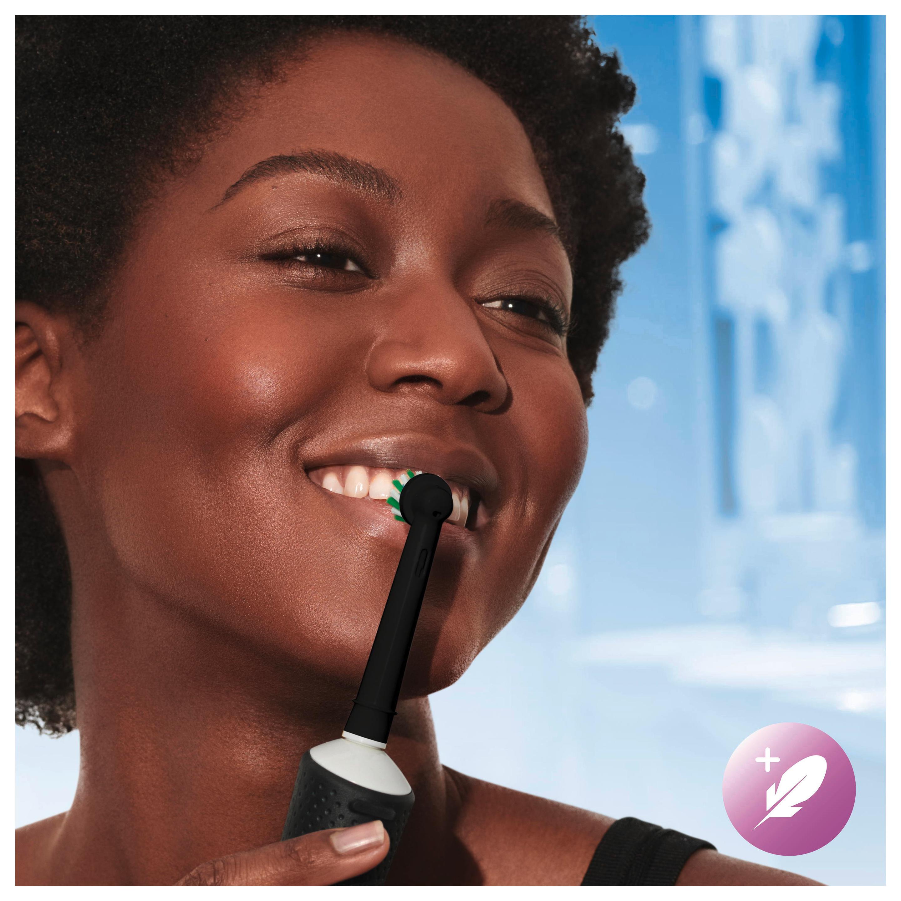 Produktbild Oral-B Elektrische Zahnbürste Vitality Pro D103 Hangable Box Black 8 von 15
