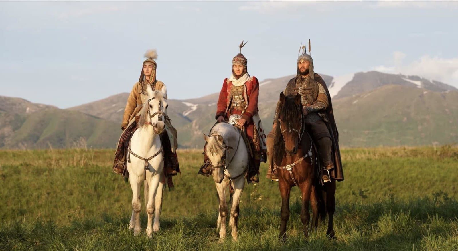 Produktbild The Golden Throne – Der neue Khan 4 von 7