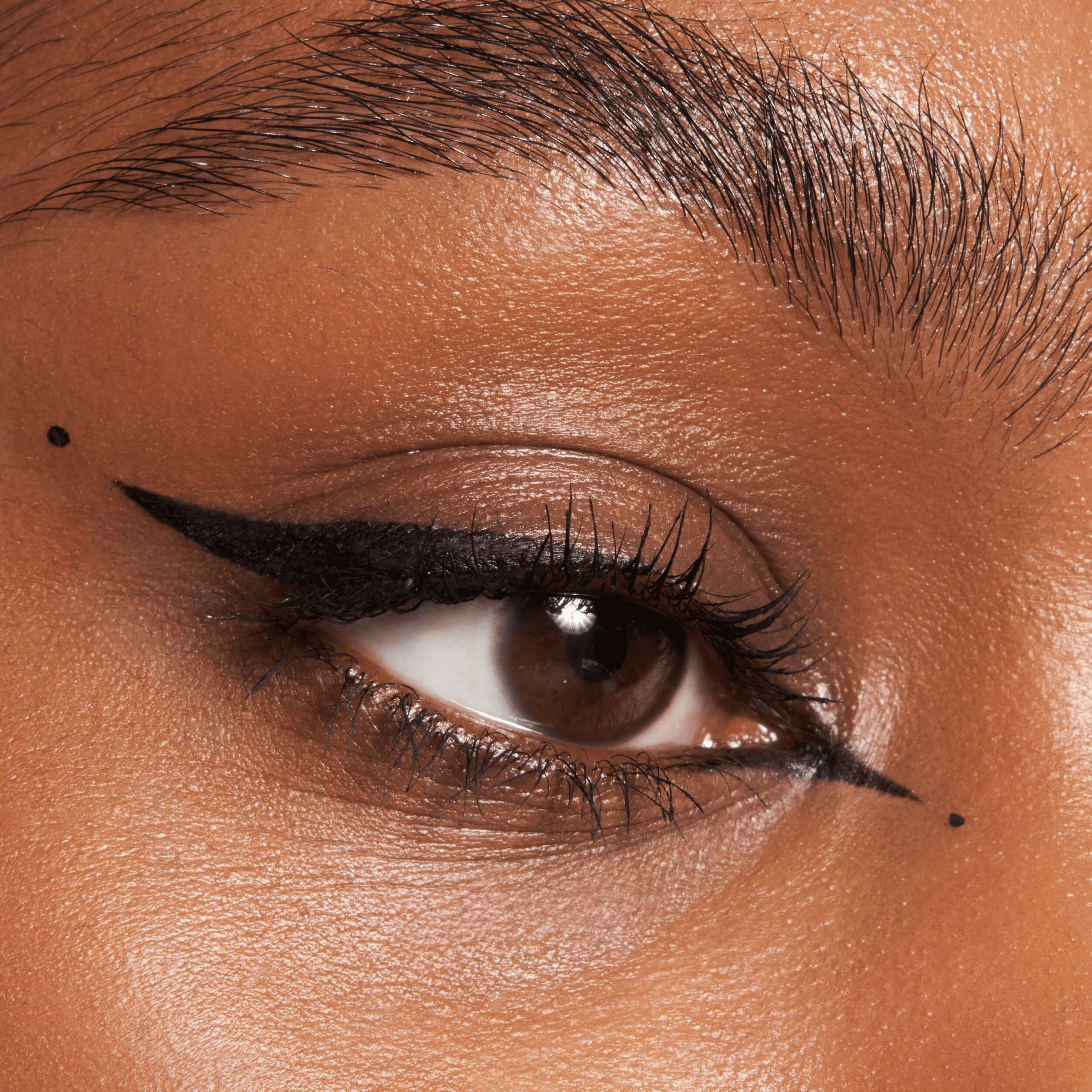 Produktbild essence eyeliner pen waterproof 3 von 8