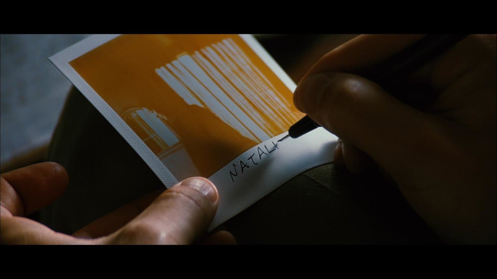 Produktbild MEMENTO - 2-Disc Mediabook Cover A (Blu-ray + DVD) Limited 999 Edition 7 von 12