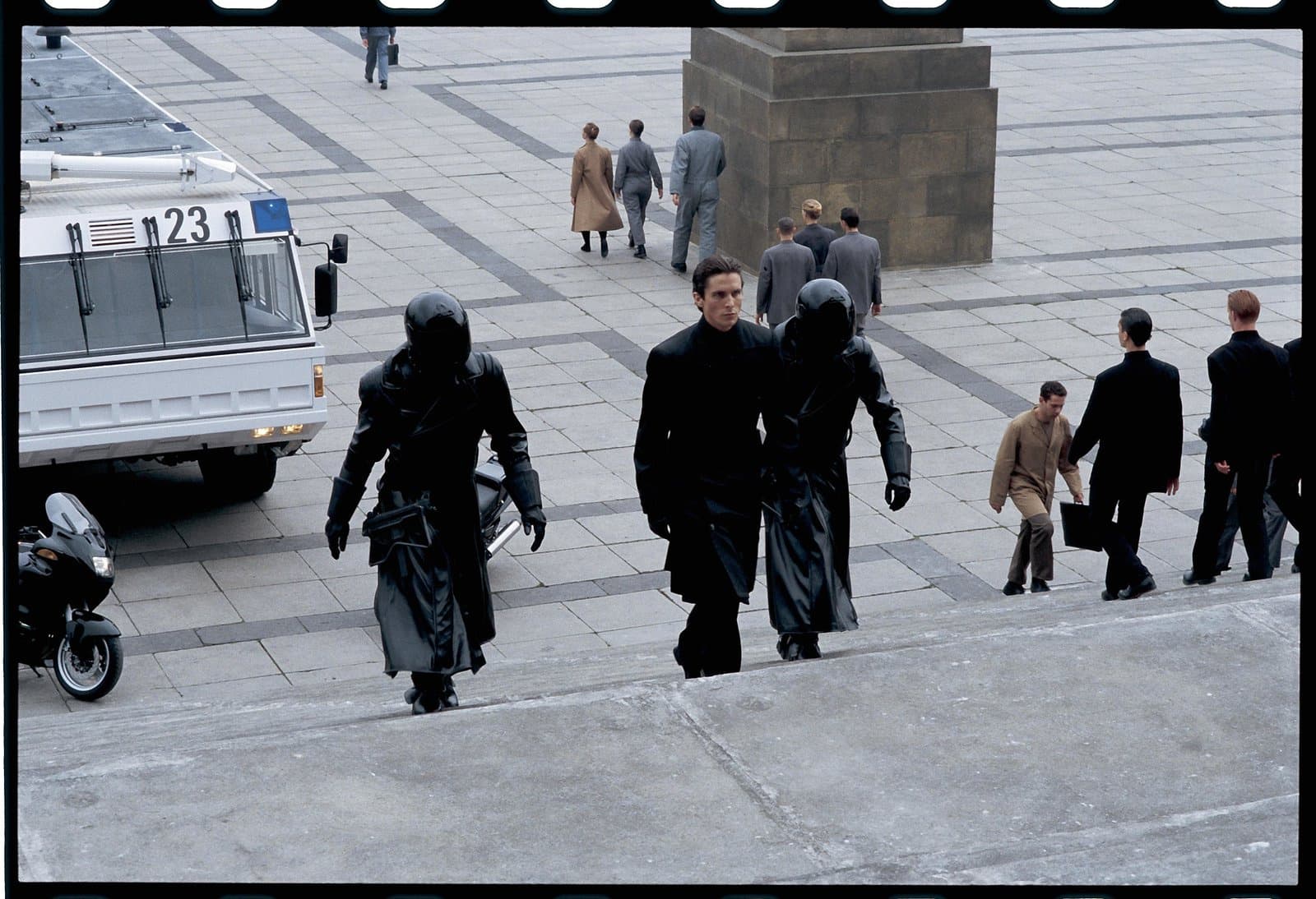 Produktbild EQUILIBRIUM - 2-Disc Mediabook Cover A (Blu-ray + DVD) Limited 999 Edition 3 von 12