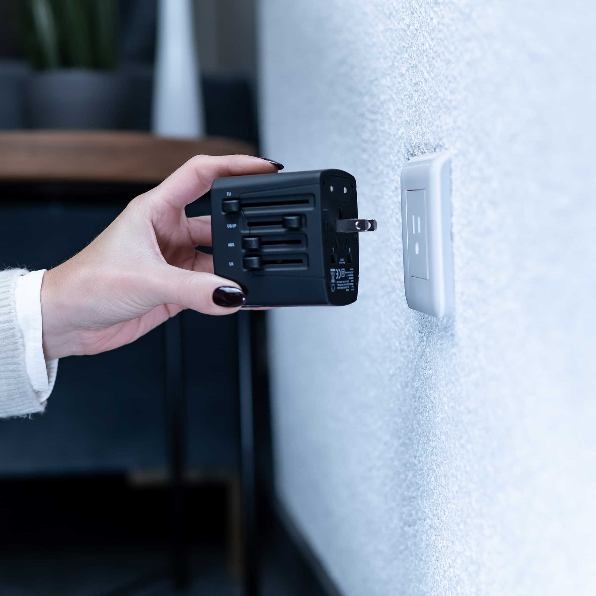 Produktbild XLayer Internationaler Reisestecker Weltweit Black 4 von 20