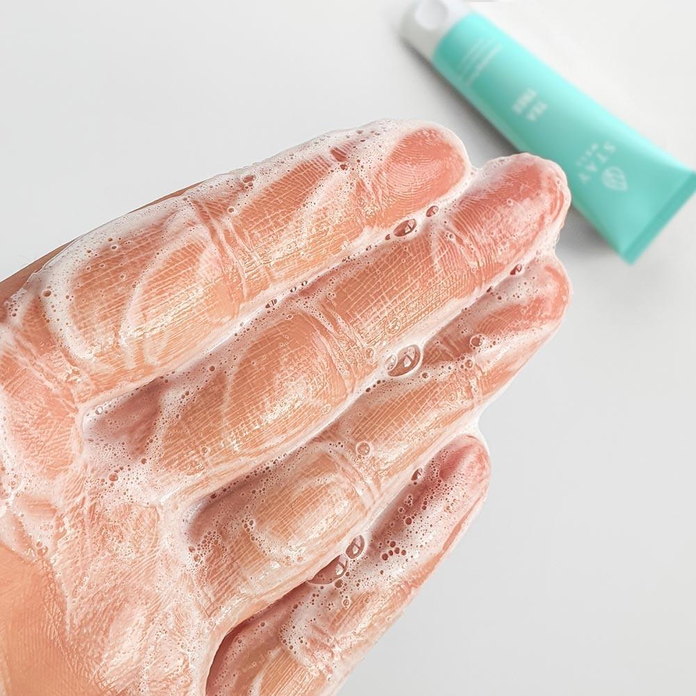 Produktbild STAY WELL Vegan Tea Tree Cleanser 4 von 5