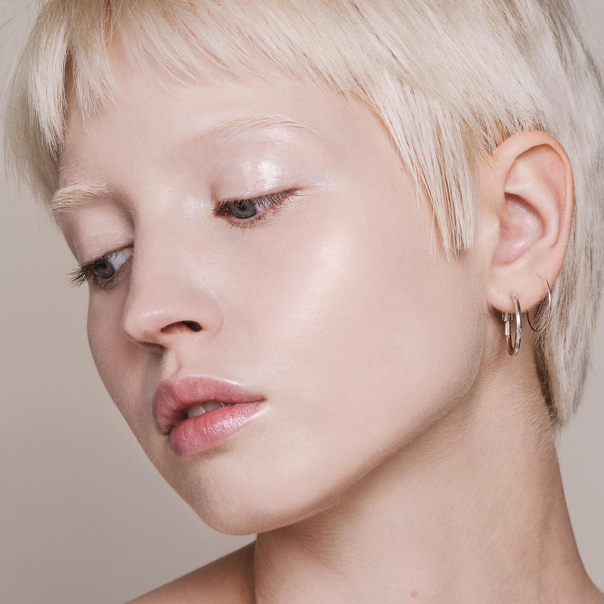 Produktbild MÁDARA SKIN EQUAL Grundierung Für Ein Sanftes Strahlen SPF15 5 von 5