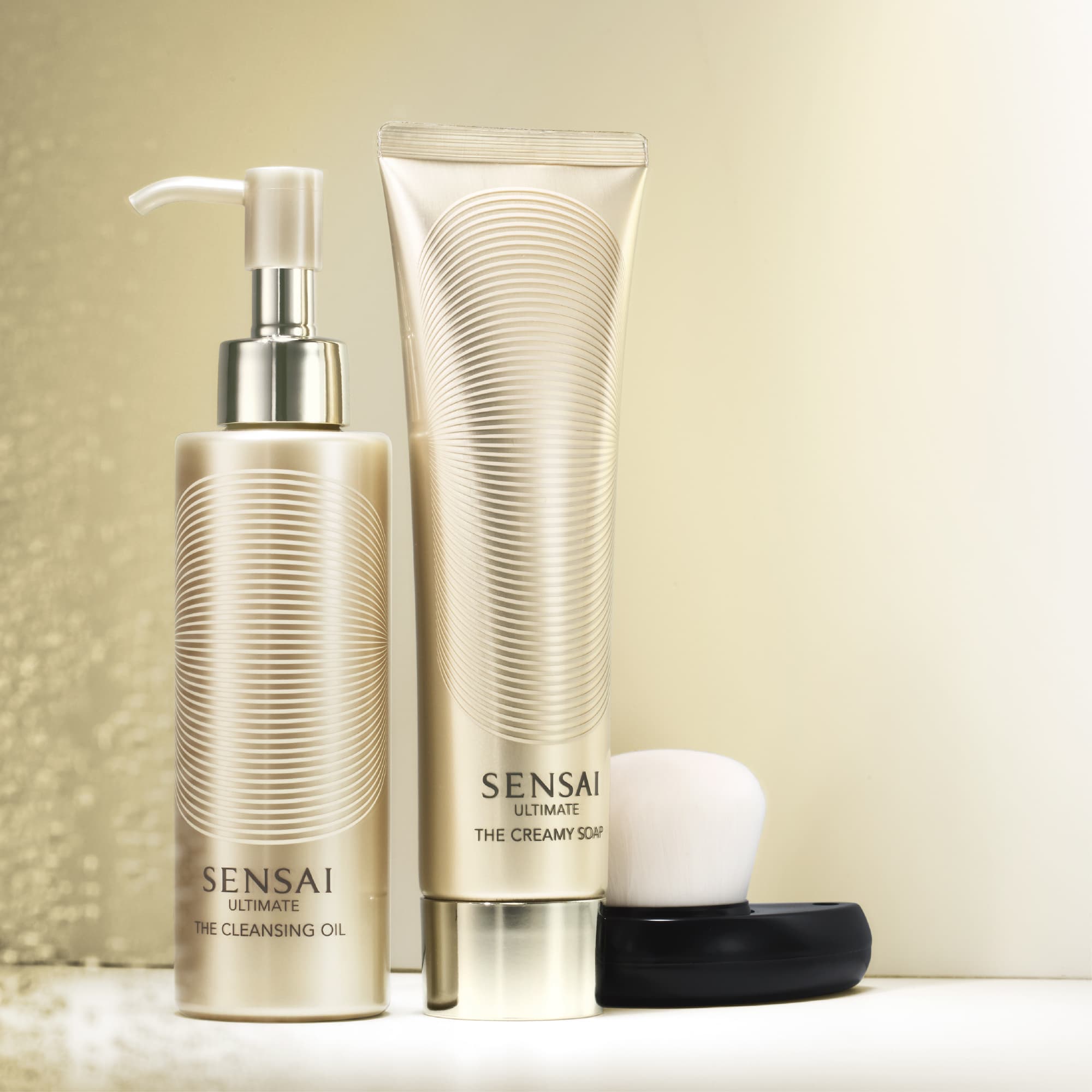 Produktbild SENSAI ULTIMATE The Creamy Soap 2 von 4