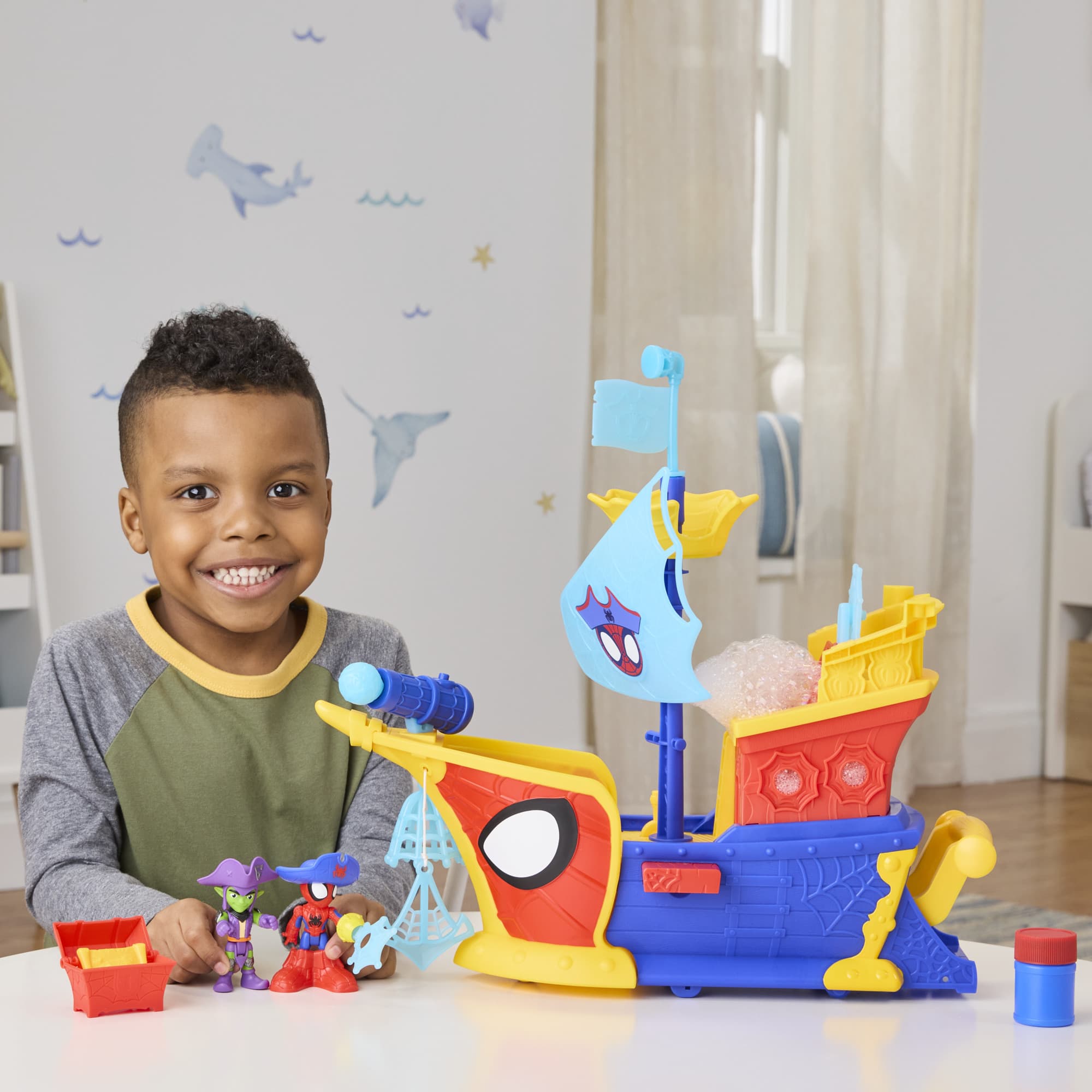 Produktbild Hasbro - Marvel Water-Webs Ahoi Piratenschiff mit Seifenblasen 6 von 11
