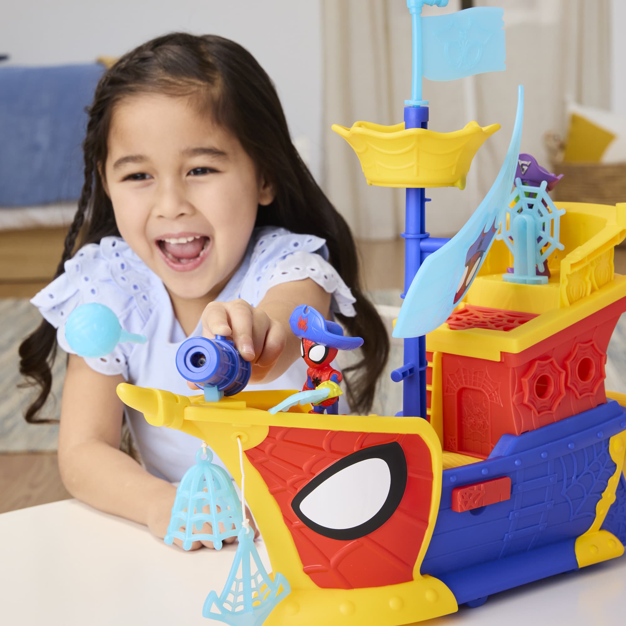 Produktbild Hasbro - Marvel Water-Webs Ahoi Piratenschiff mit Seifenblasen 5 von 11