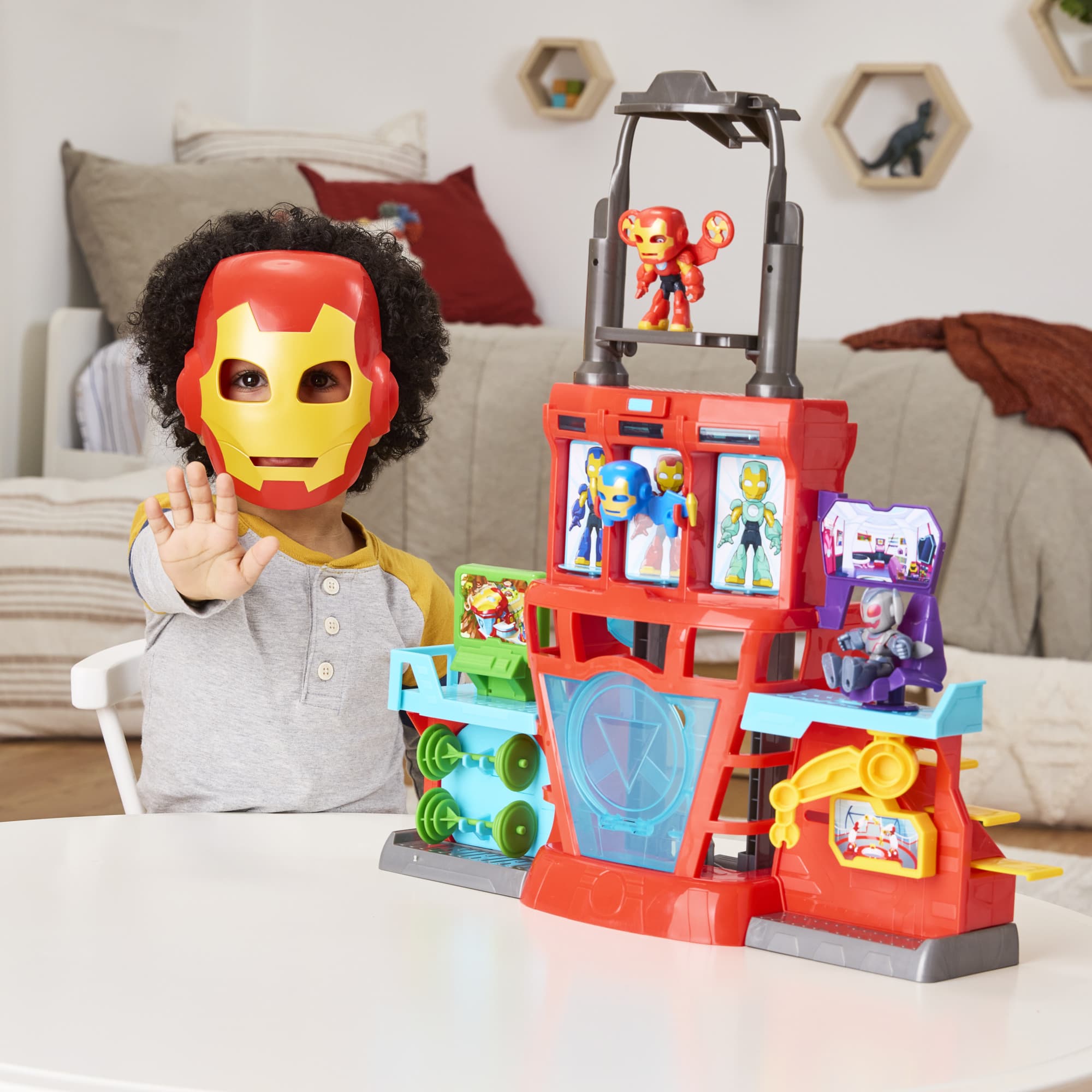 Produktbild Hasbro - Marvel Iron Man and his Awesome Friends elektronisches Iron Quartier Spielset für Jungen und Mädchen 16 von 16