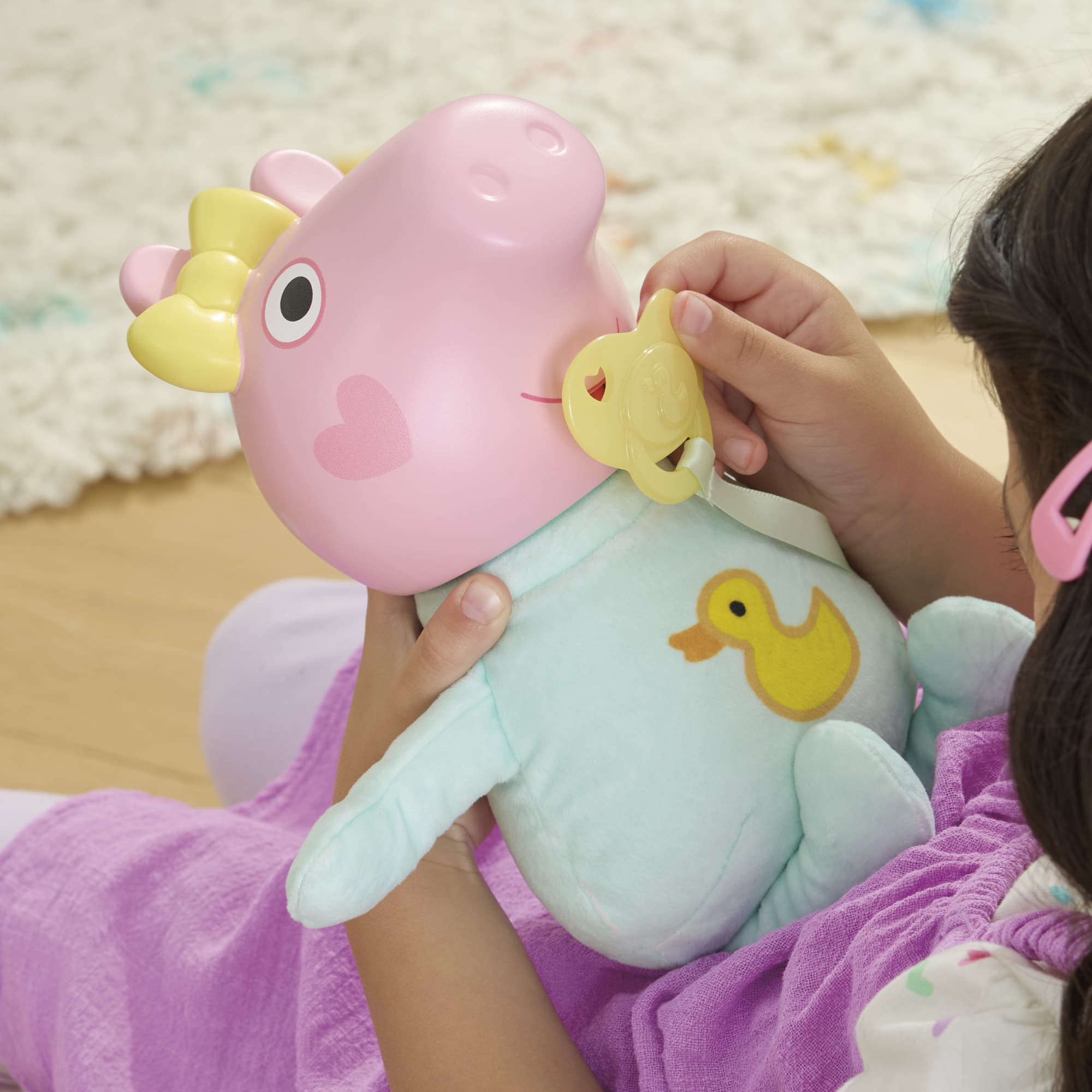 Produktbild Hasbro - Peppa Pig Grunz und Kuschel Evie interaktive Babypuppe 2 von 15