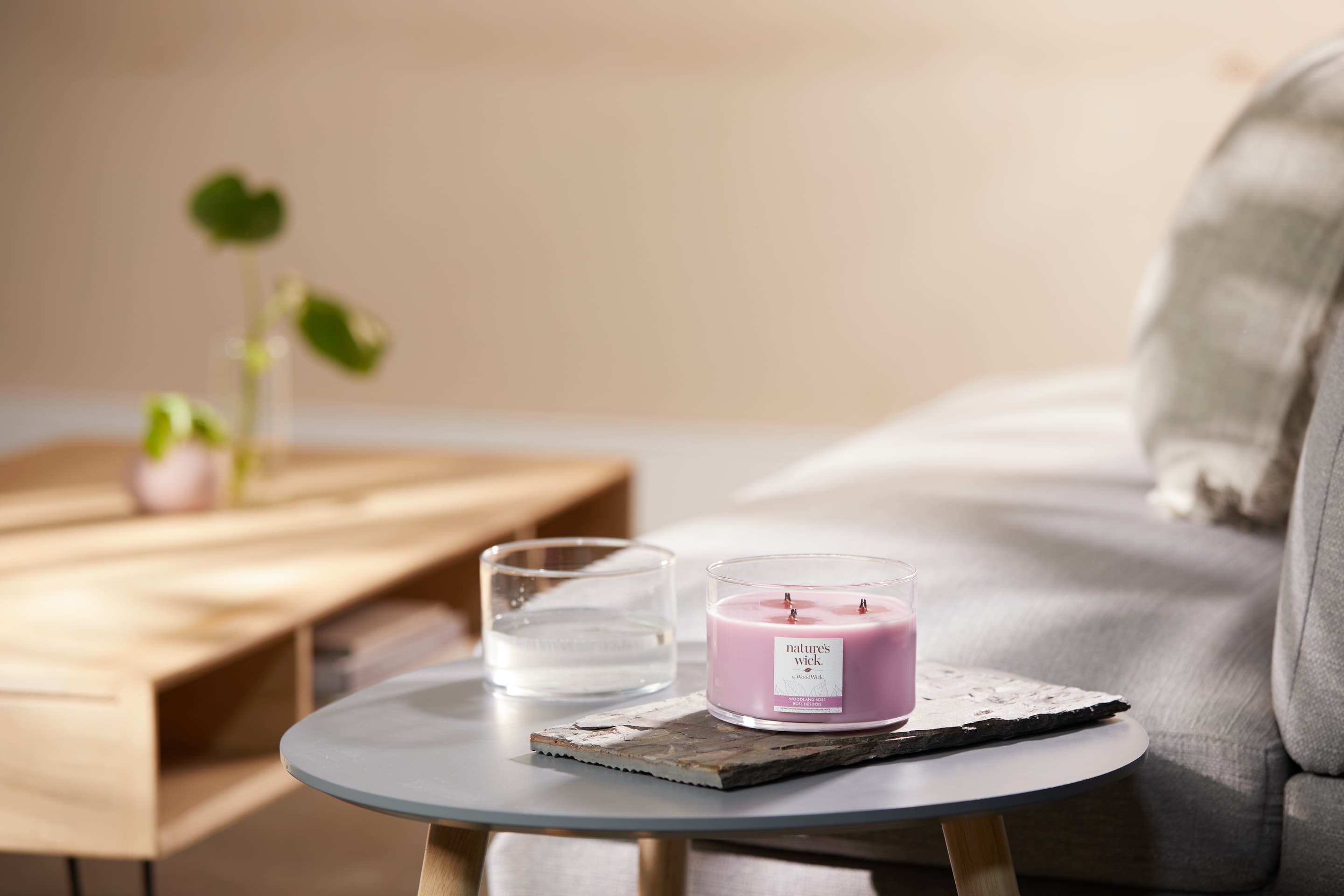 Produktbild nature's wick 3-Docht-Kerze im Glas Woodland Rose 2 von 2