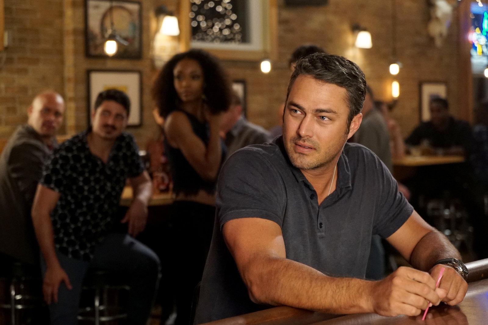 Produktbild Chicago Fire - Staffel 4  [6 DVDs] 10 von 12