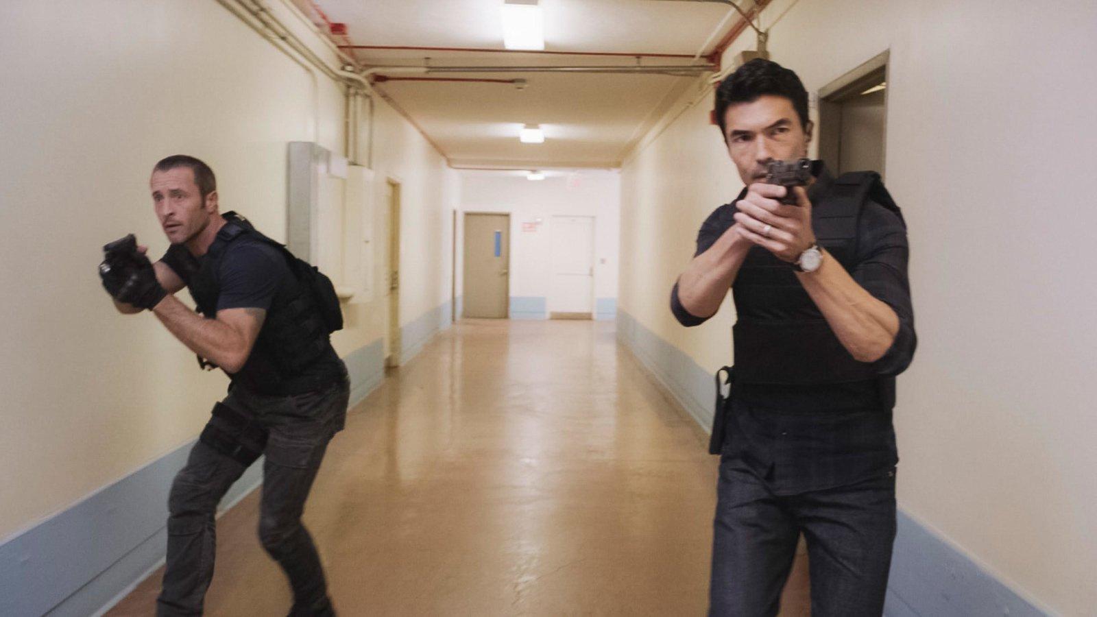 Produktbild Hawaii Five-0 (2010) - Season 8  [6 DVDs] 9 von 11
