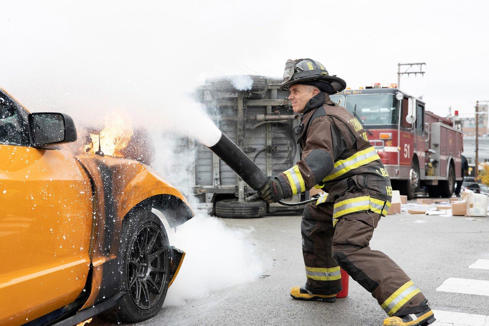 Produktbild Chicago Fire - Staffel 8  [6 DVDs] 6 von 8