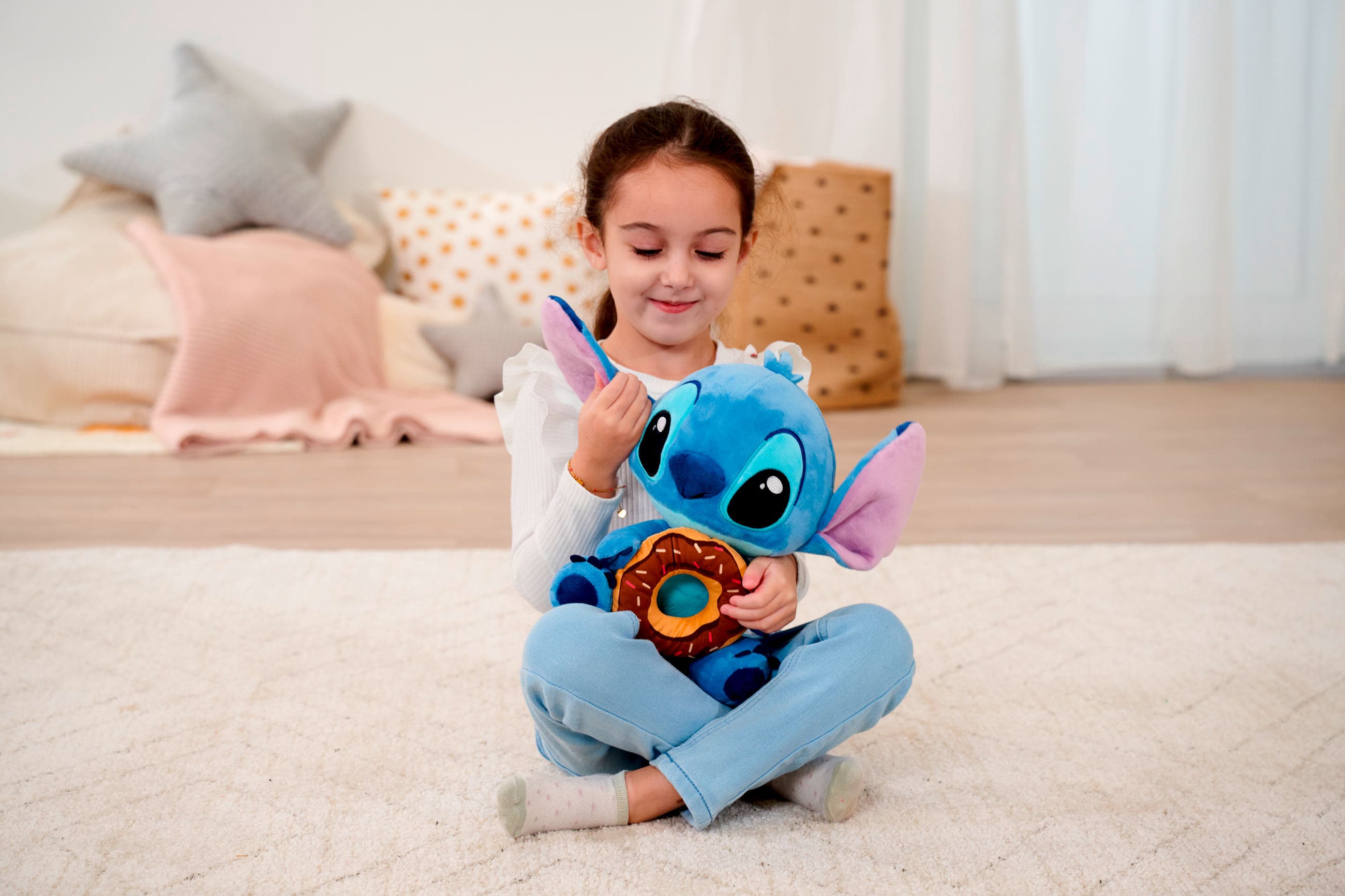 Produktbild Simba Disney Stitch mit Doughnut, 25cm 7 von 9