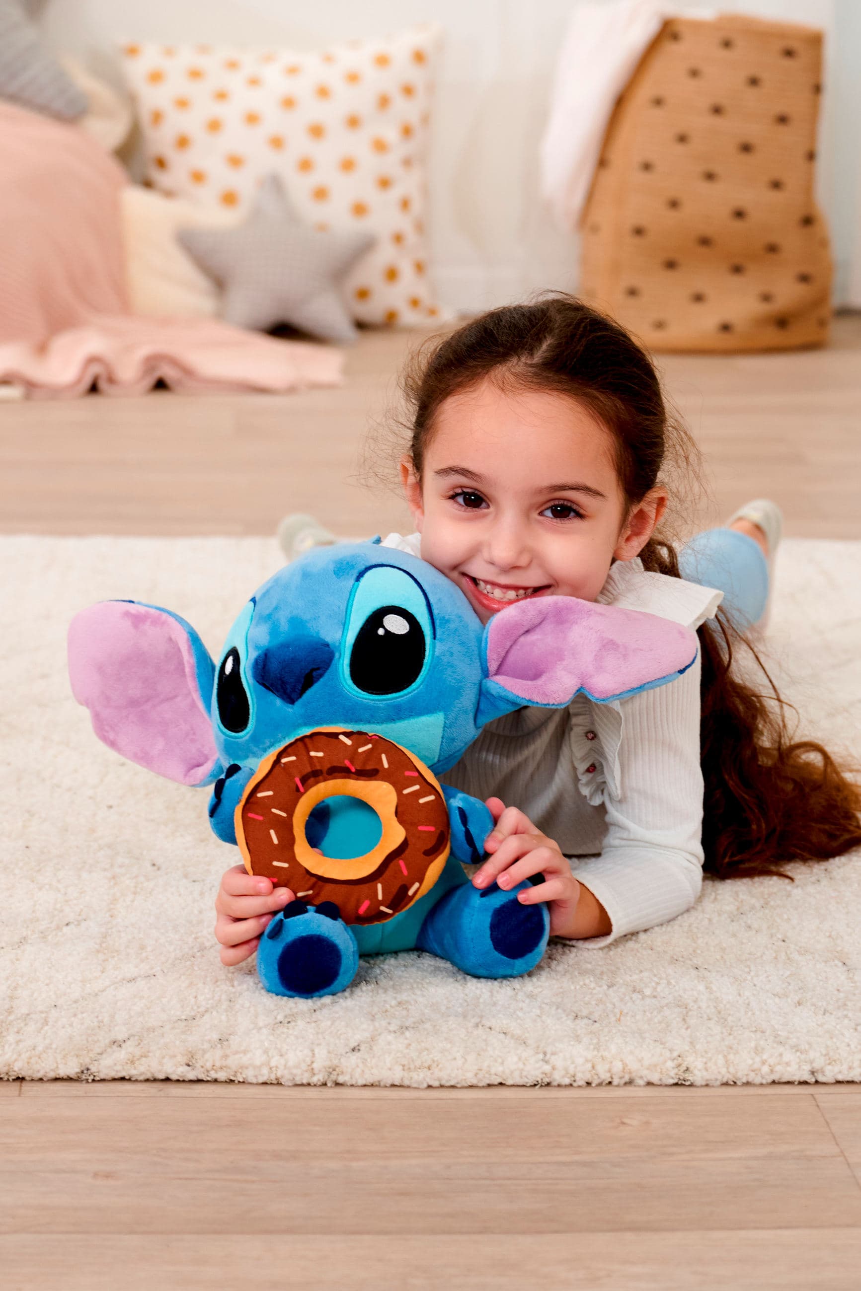 Produktbild Simba Disney Stitch mit Doughnut, 25cm 5 von 9