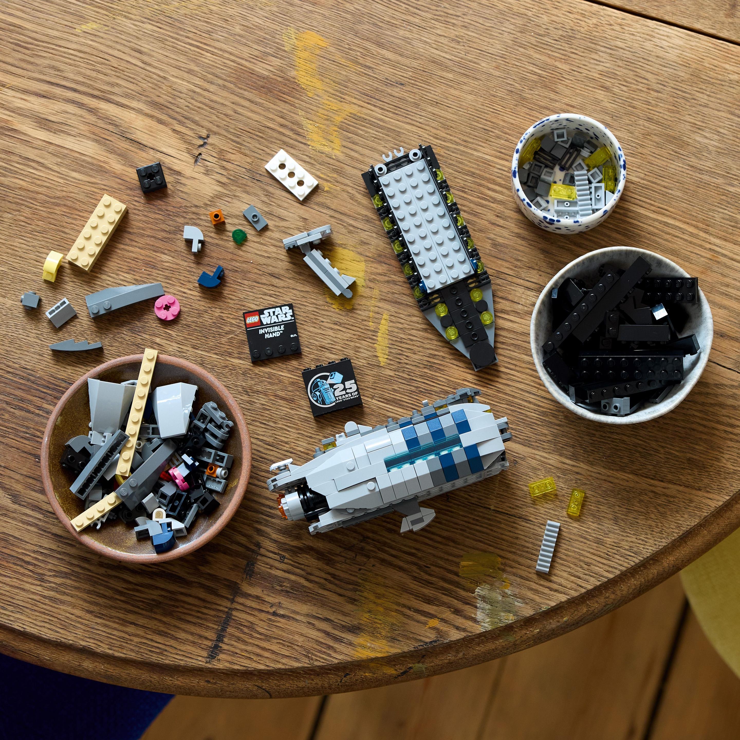 Produktbild LEGO Star Wars 75377 Invisible Hand Bauset 12 von 13