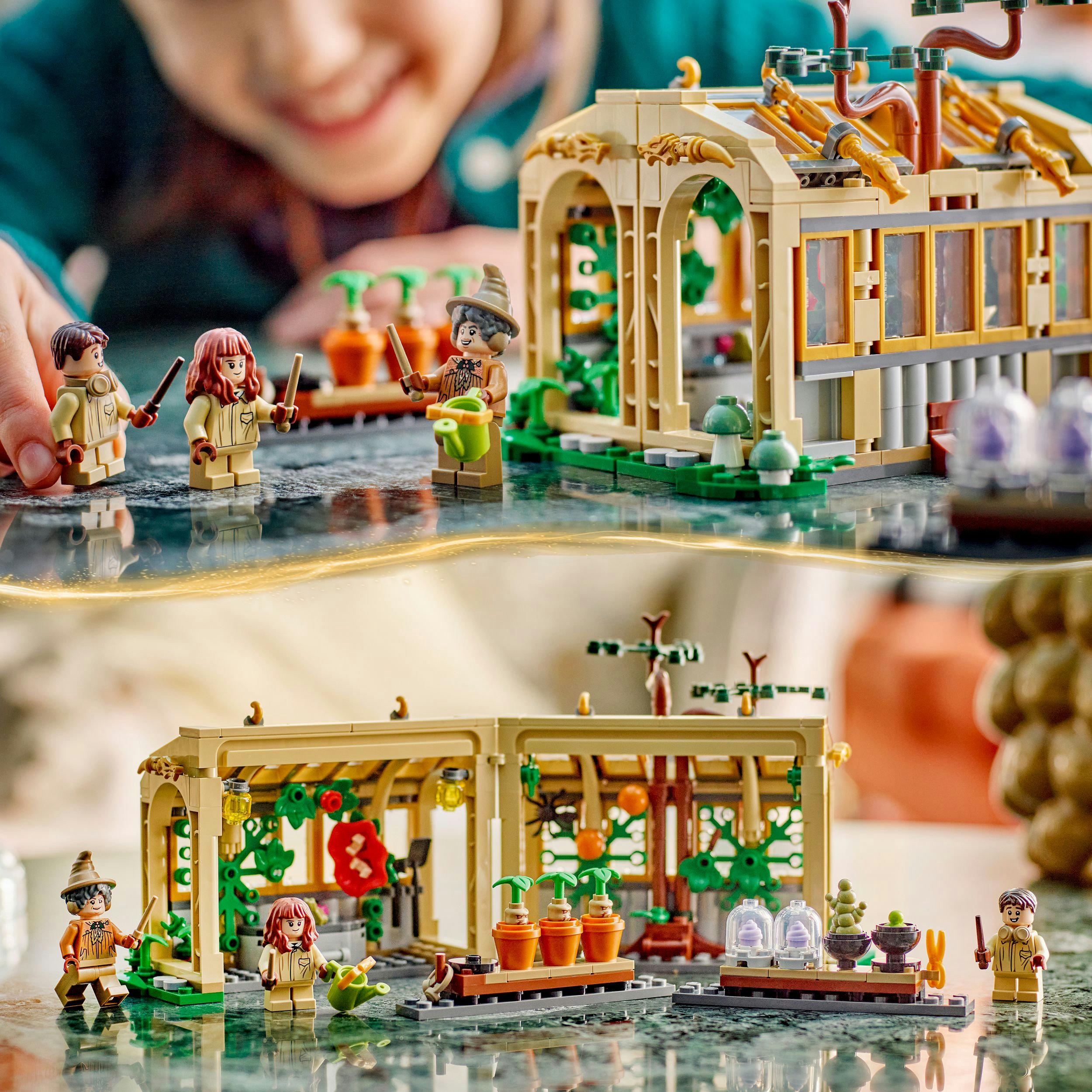 Produktbild LEGO Harry Potter Schloss Hogwarts: Kräuterkundeunterricht Spielzeug 76445 4 von 7