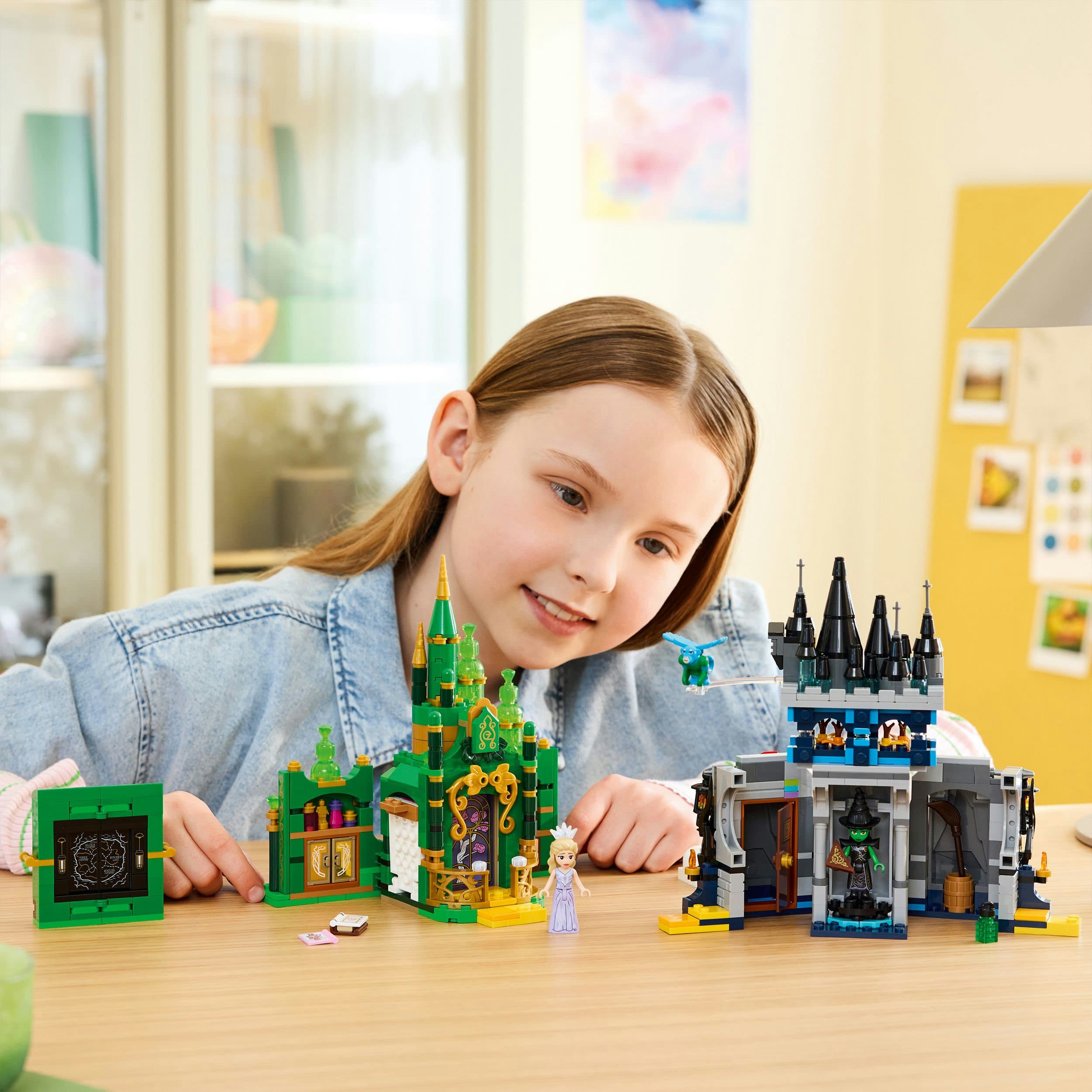 Produktbild LEGO Wicked 75689 Emerald City & Kiamo Ko Castle, Kinder Spielzeug 7 von 8