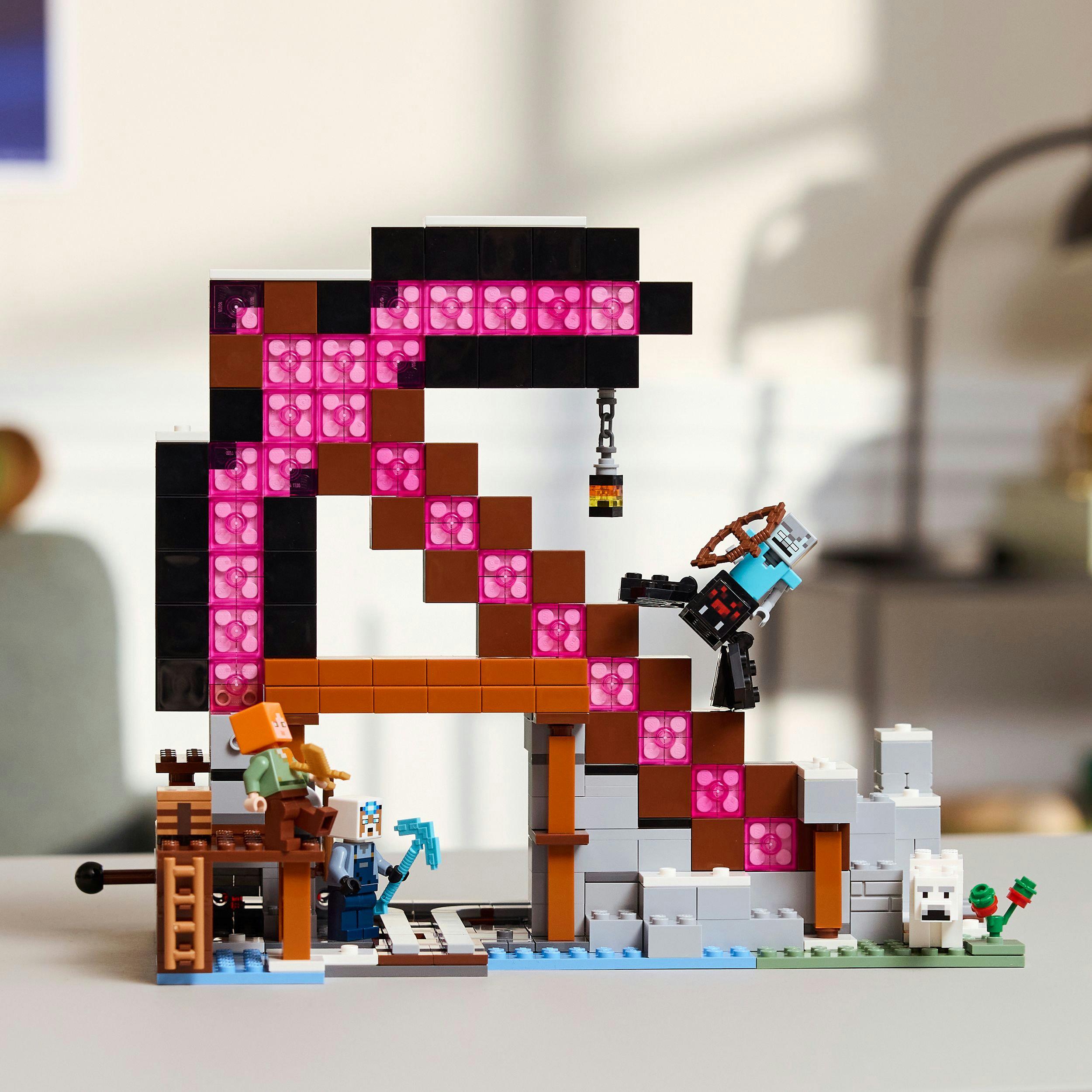 Produktbild LEGO Minecraft Die Spitzhackenmine - Spielzeug für Gamer - 21277 3 von 7