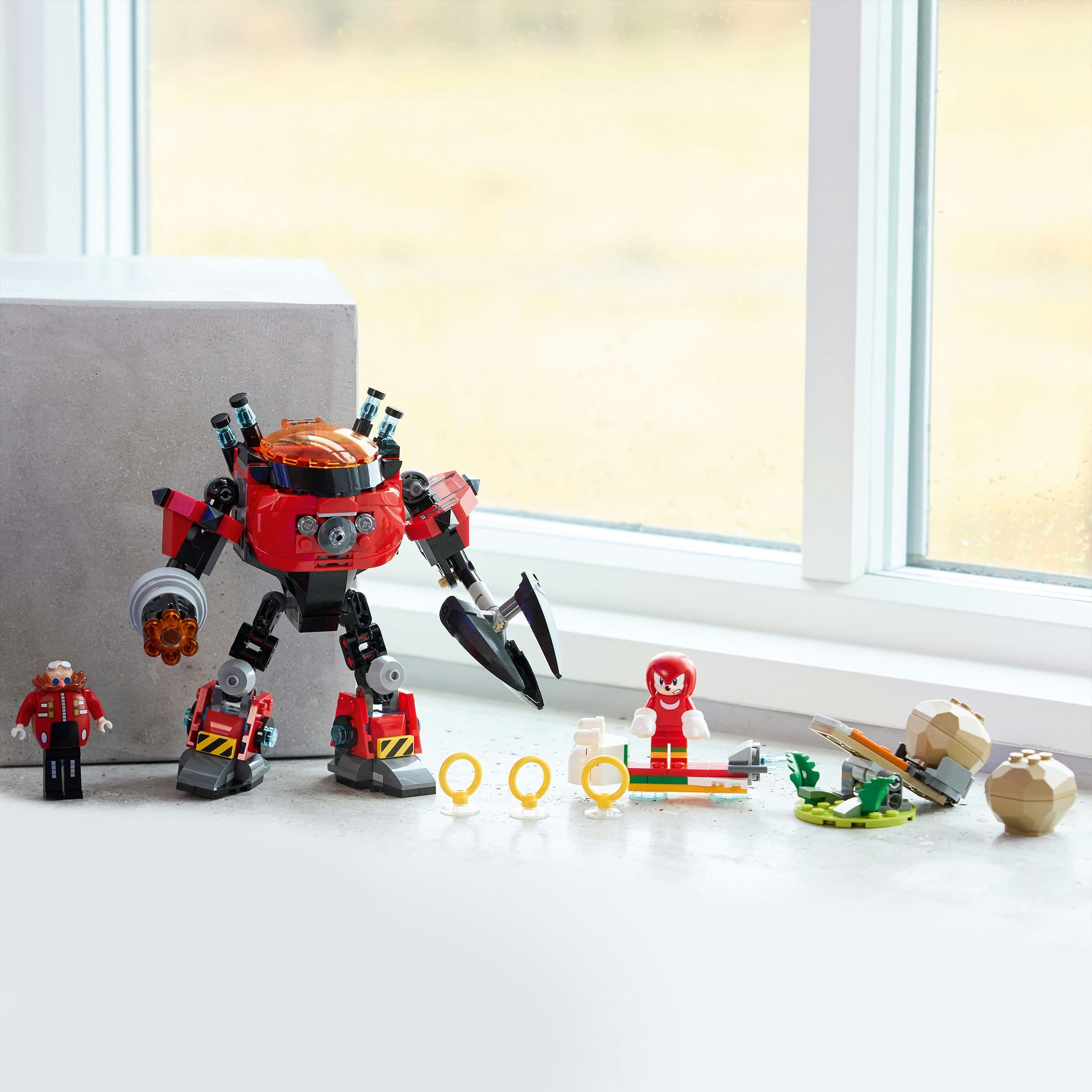 Produktbild LEGO Sonic the Hedgehog Knuckles vs. Dr. Eggmans Egg Crusher Mech 77005 3 von 8