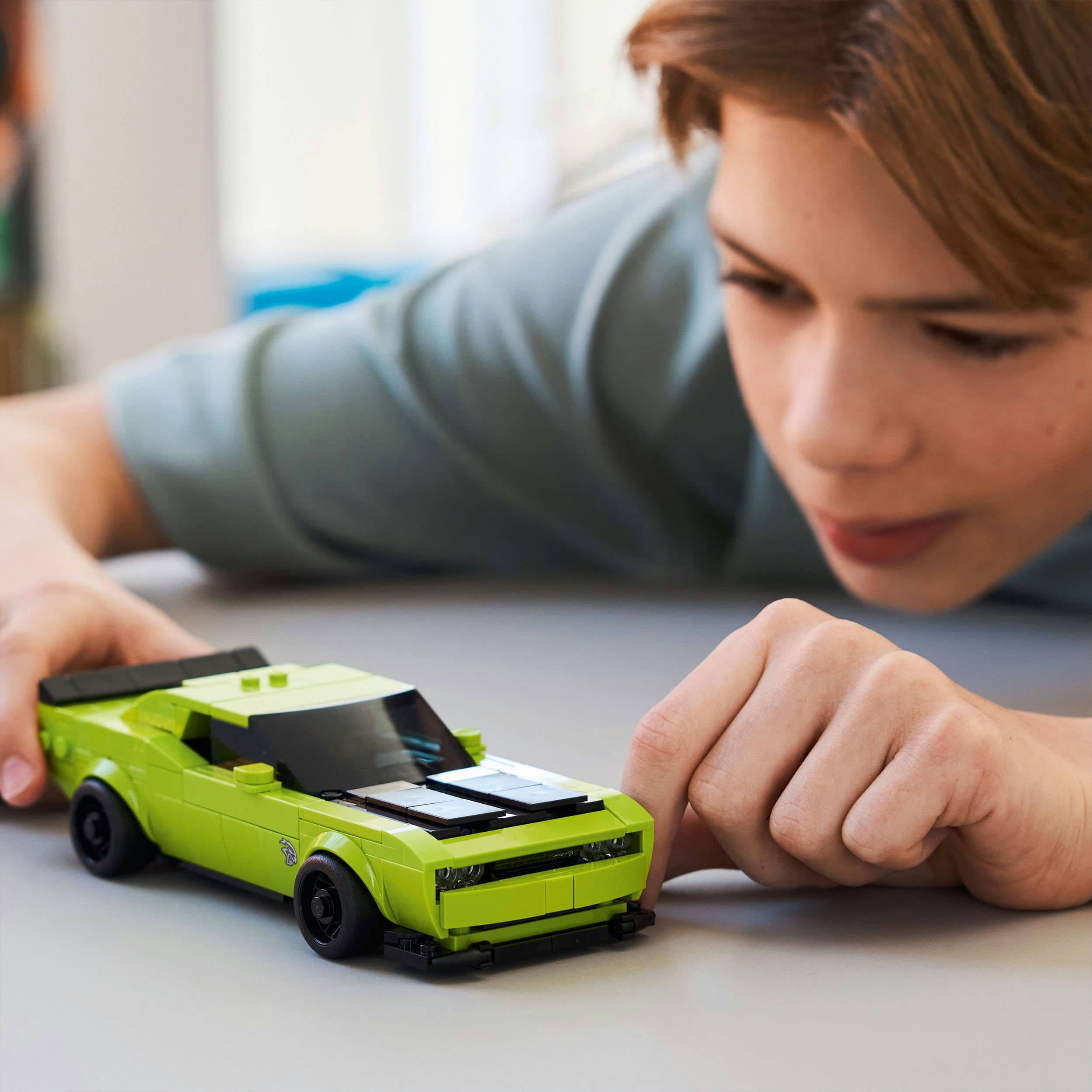 Produktbild LEGO Speed Champions Dodge Challenger SRT Hellcat Sportwagen 77237 7 von 8