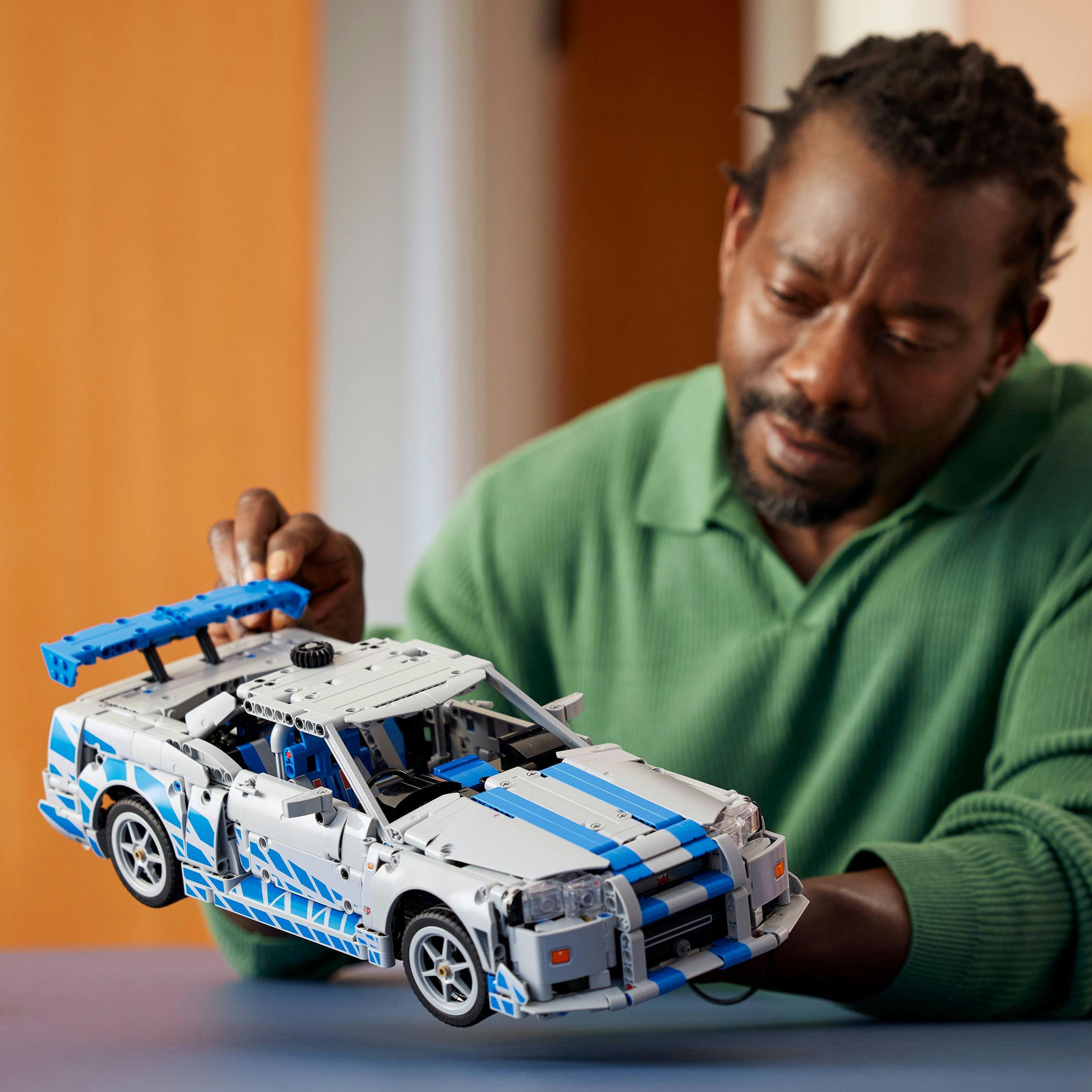Produktbild LEGO Technic 2 Fast 2 Furious Nissan Skyline GT-R R34 Flitzer 42210 7 von 7