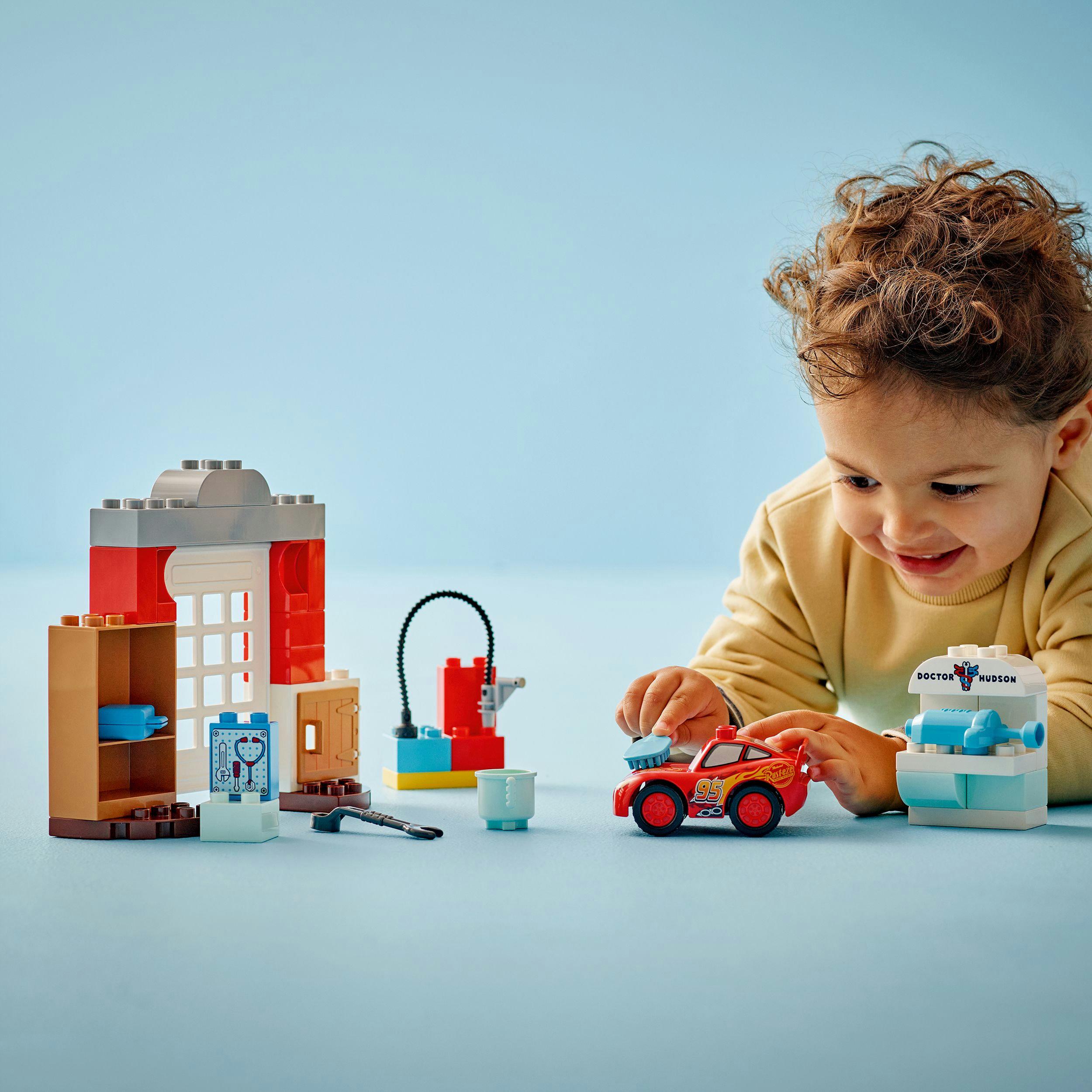 Produktbild LEGO DUPLO │ Disney McQueens Besuch in Docs Werkstatt Bauspielzeug 10456 7 von 7