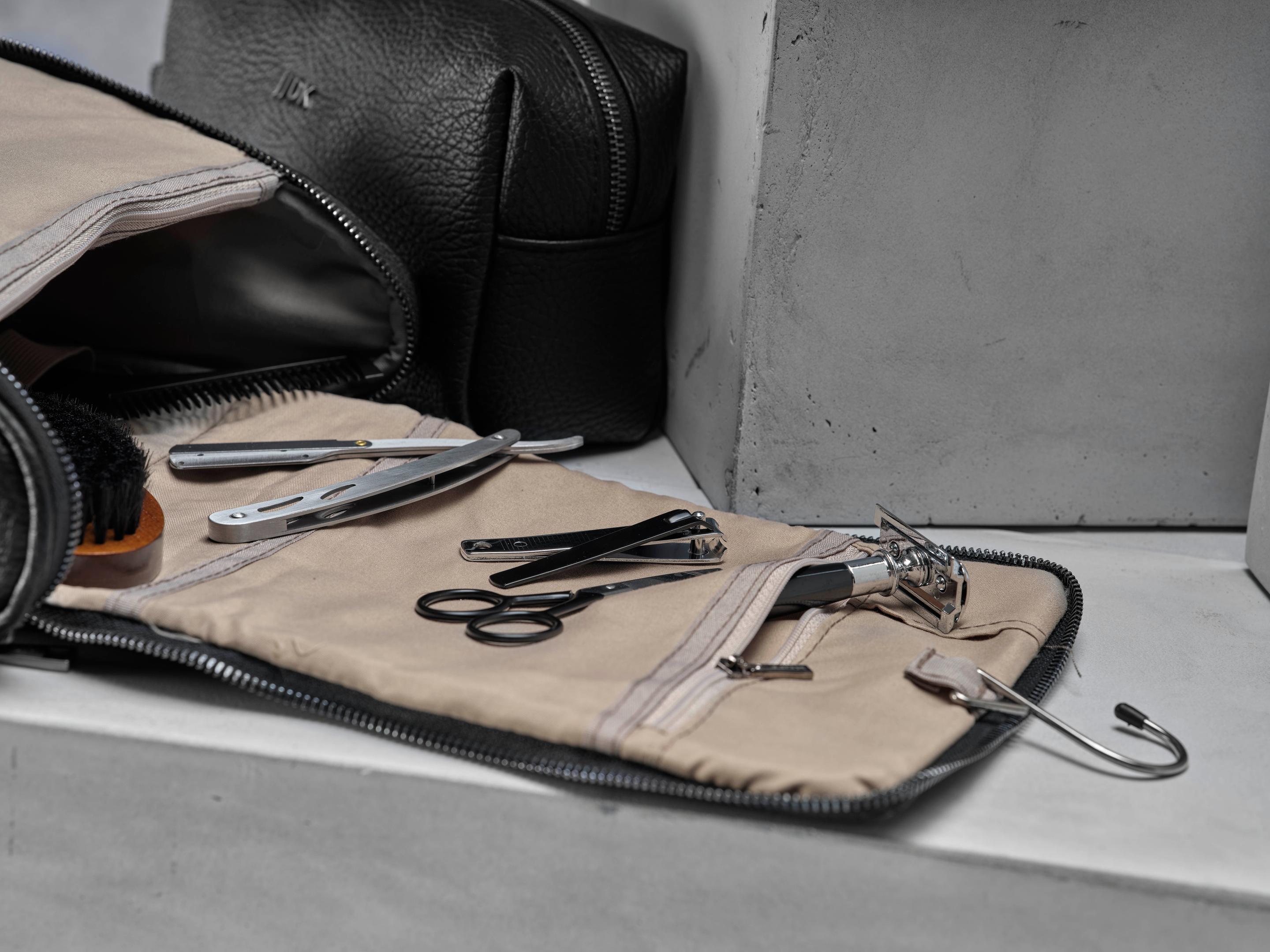 Produktbild JJDK Premium Classic Kulturtasche zum Hängen schwarz 2 von 2