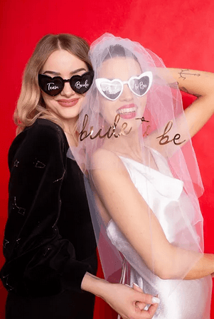 PartyDeco Herzbrille Team Bride schwarz 14,8 cm