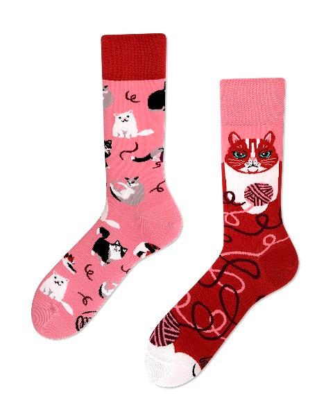 MANY MORNINGS Unisex Socken Playful Cat