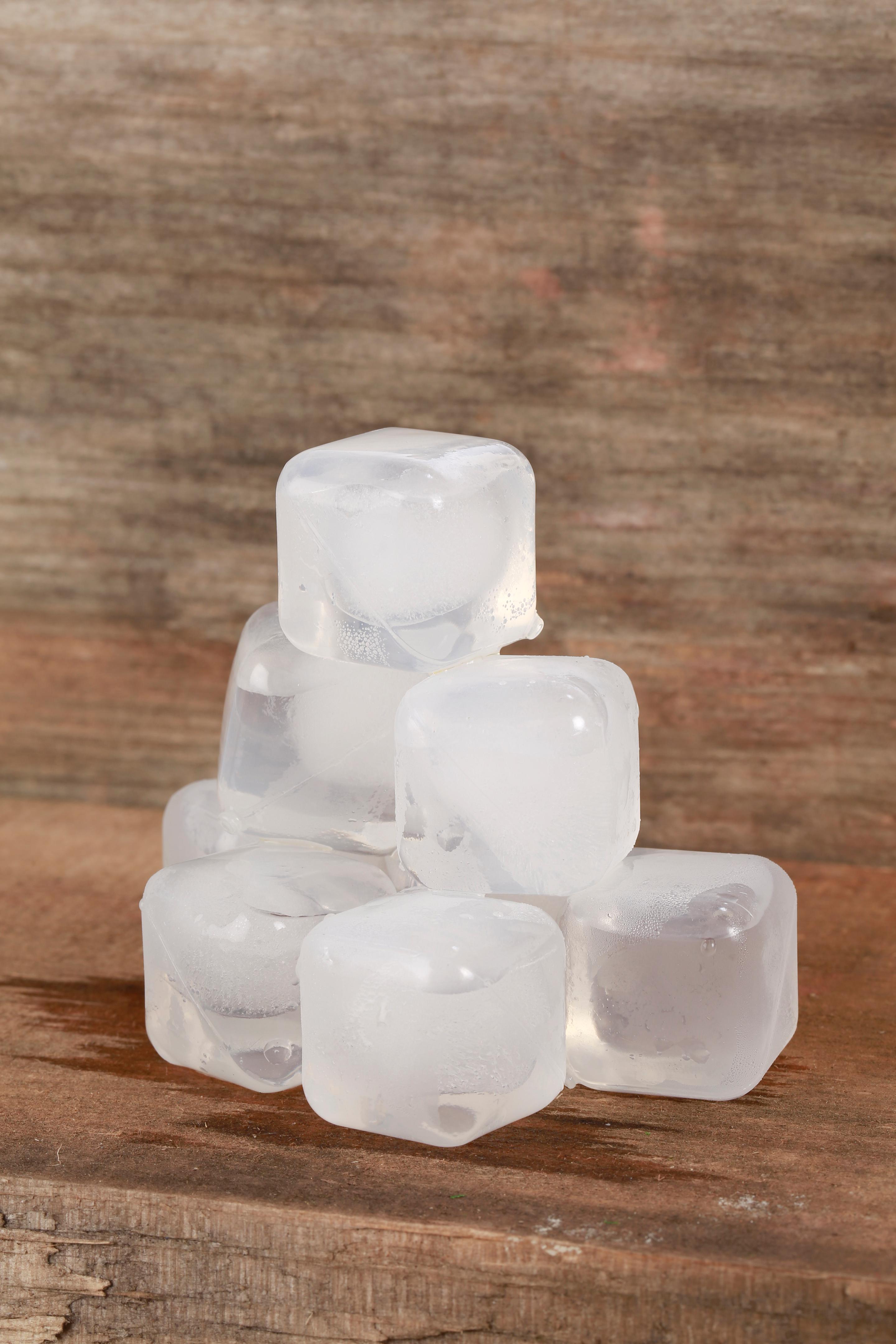 Produktbild Kikkerland wiederverwendbare Eiswürfel transparent 3 von 4