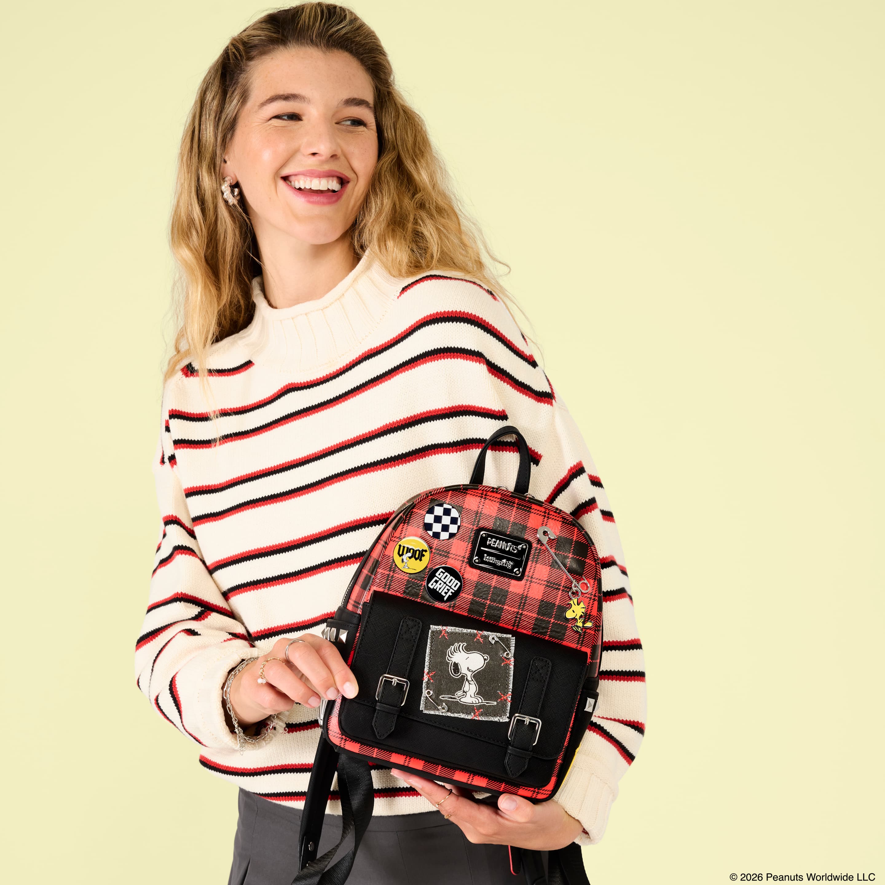 Loungefly Peanuts Punk Snoopy Grunge Mini-Rucksack