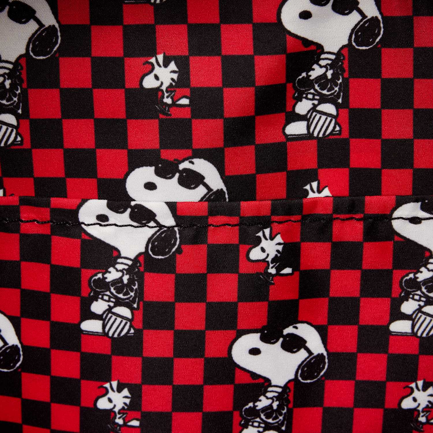 Loungefly Peanuts Punk Snoopy Grunge Mini-Rucksack