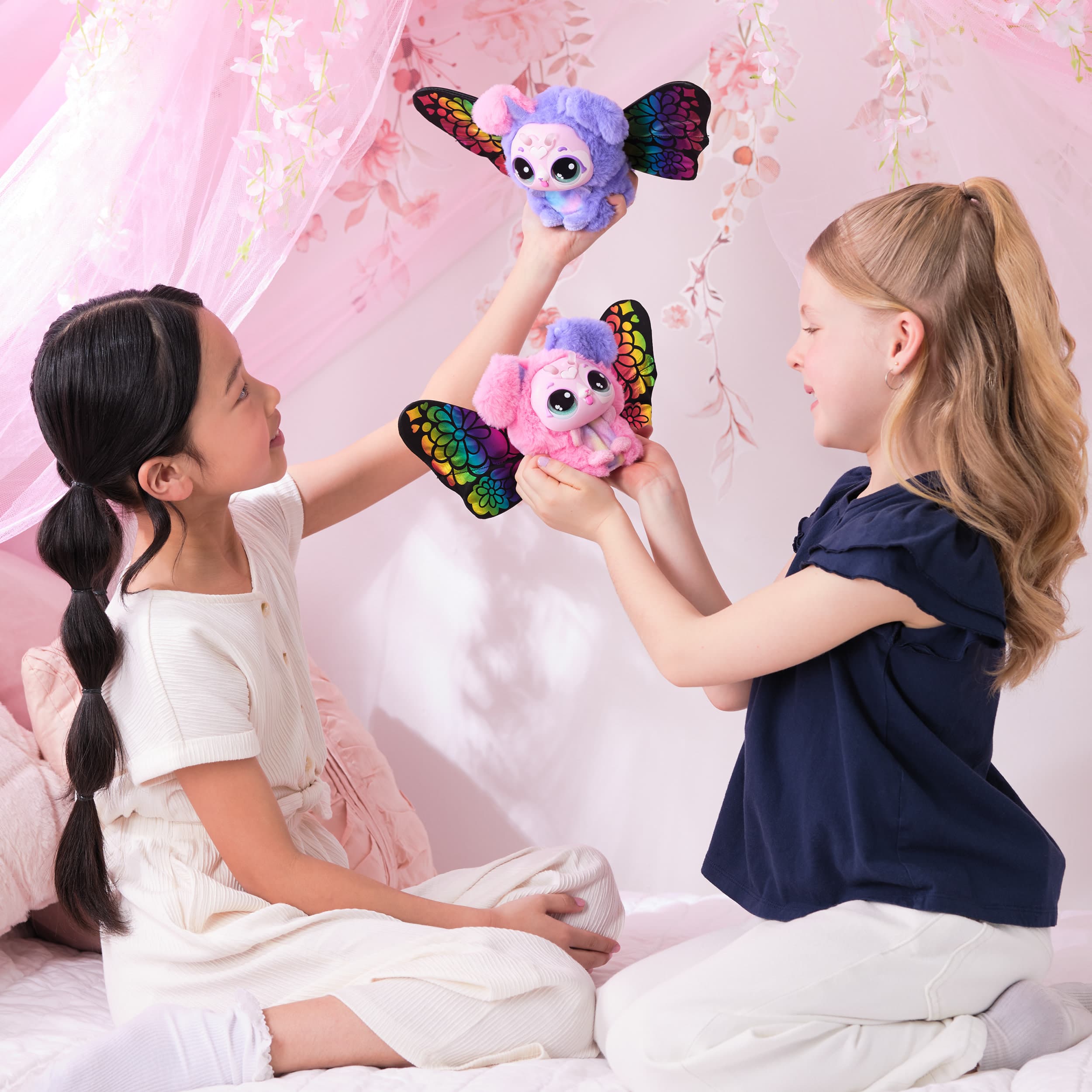 Produktbild Bloomables von Hatchimals - Puppyfly, Interaktives Spielzeug mit Überraschung, mit über 100 Geräuschen und Reaktionen 5 von 10