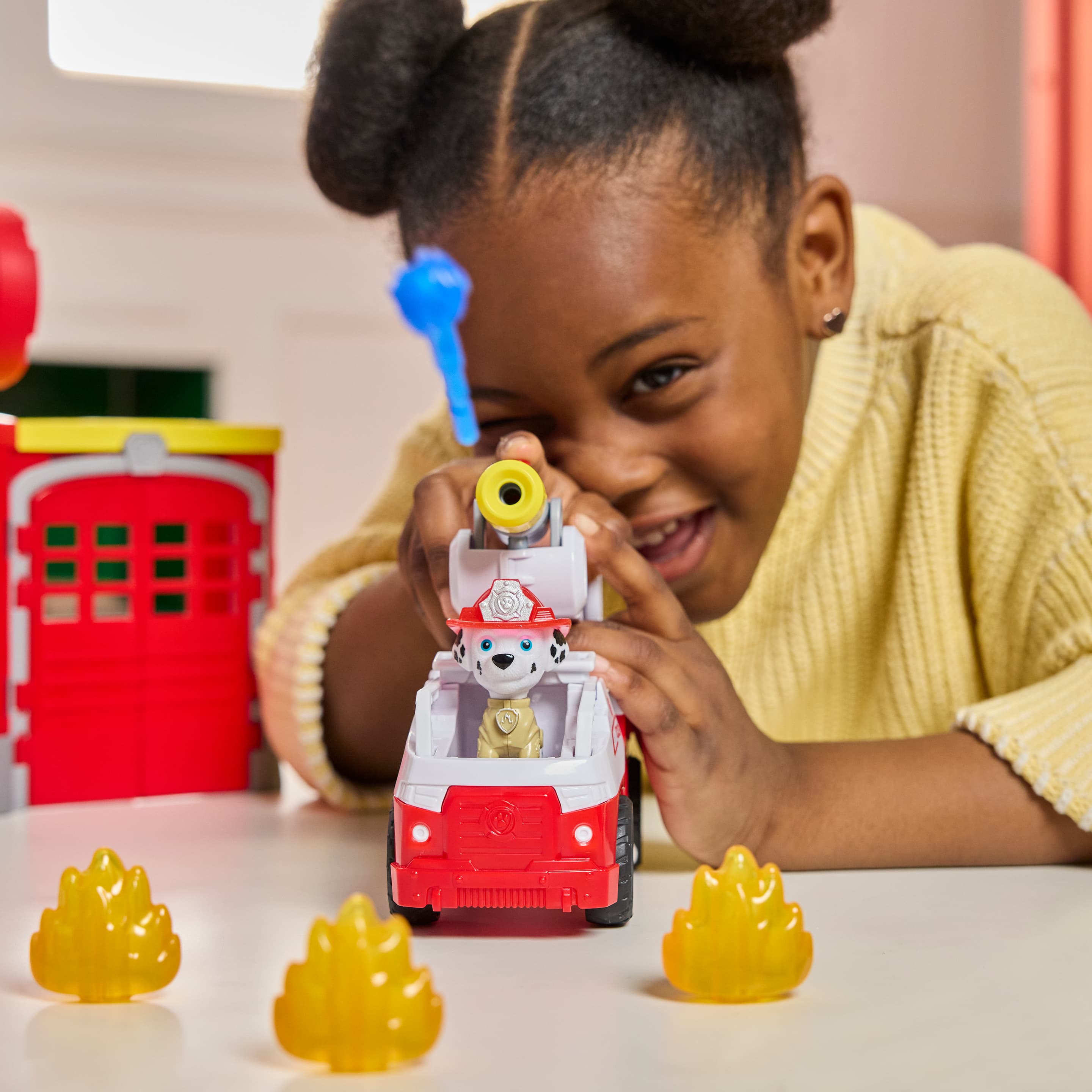 Produktbild PAW Patrol Fire Rescue - Feuerwehr-Station Spielset mit Geschoss-Abwurf, Licht- und Soundeffekten 3 von 10