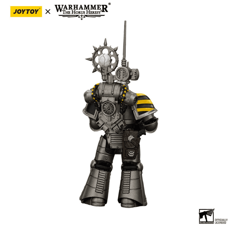 JOYTOY Warhammer Iron Warriors MKIII Tactical Legionary mit Nuncio-Vox 1/18