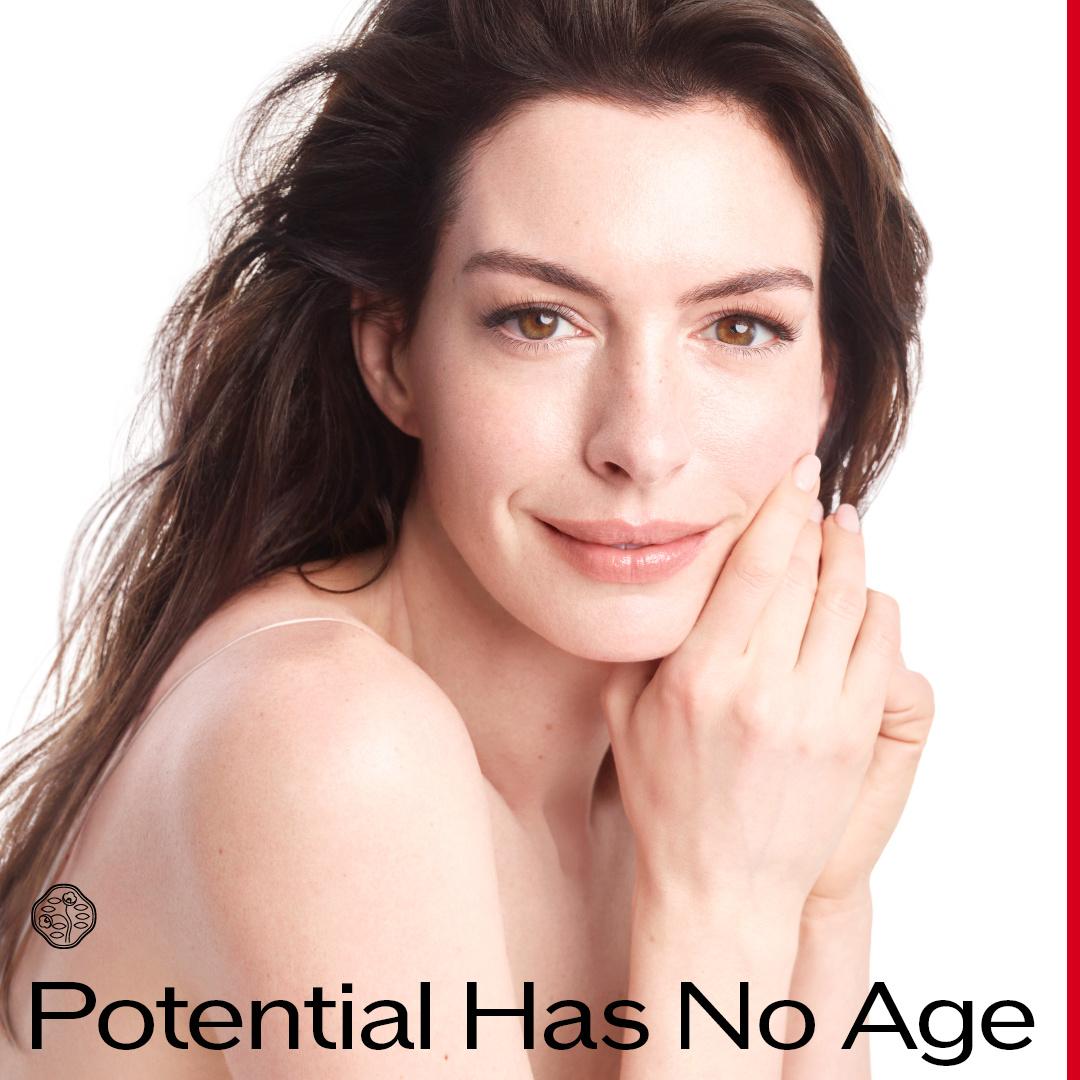 Produktbild SHISEIDO Vital Perfection Liftdefine Radiance Night Concentrate 7 von 12