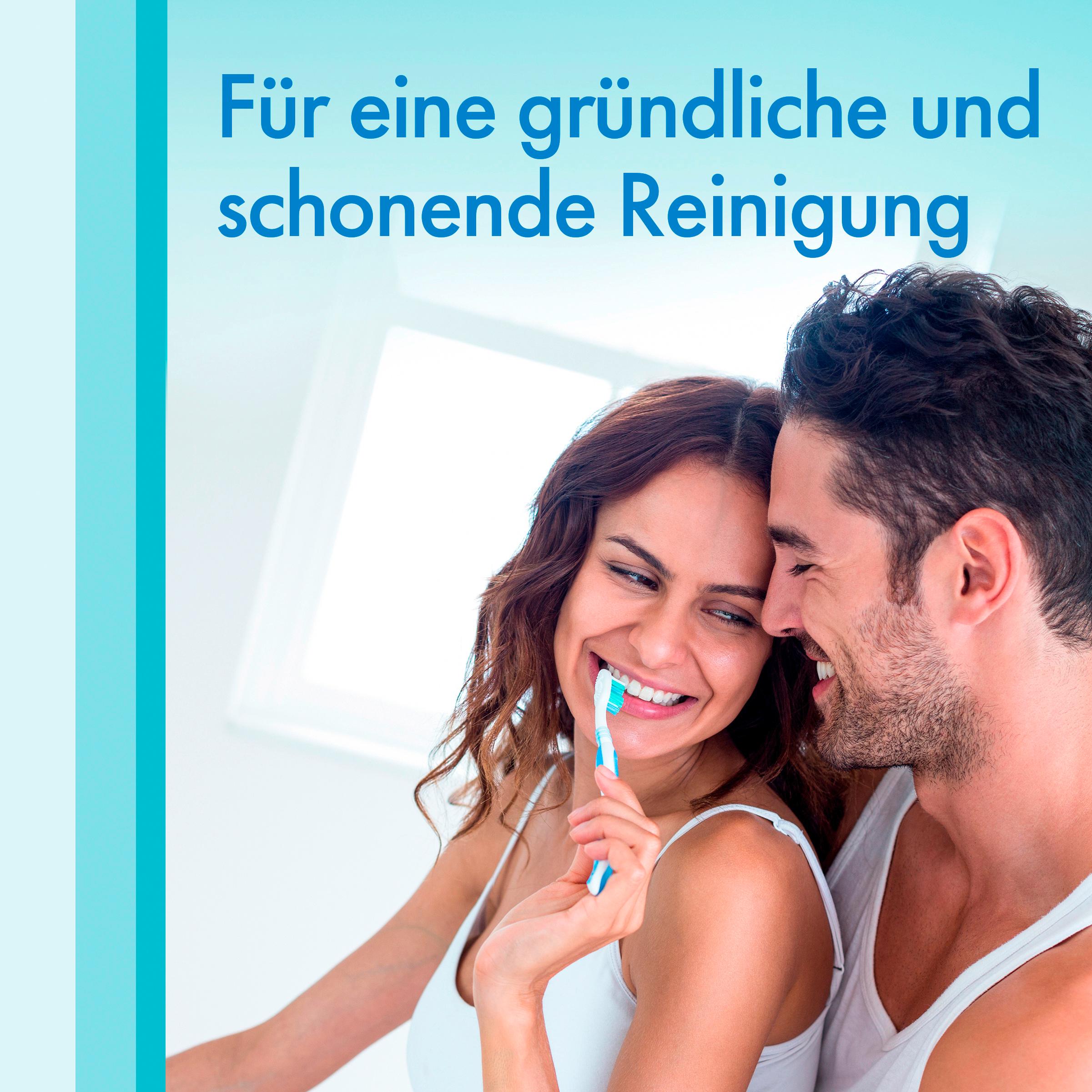 Produktbild meridol Zahnbürste Zahnfleischschutz - Weiche Handzahnbürste für eine schonende Reinigung von Zähnen am Zahnfleischsaum 5 von 11